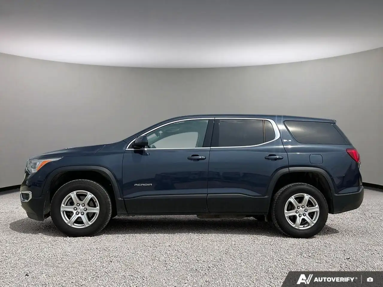 GMC Acadia снимка GMC Acadia