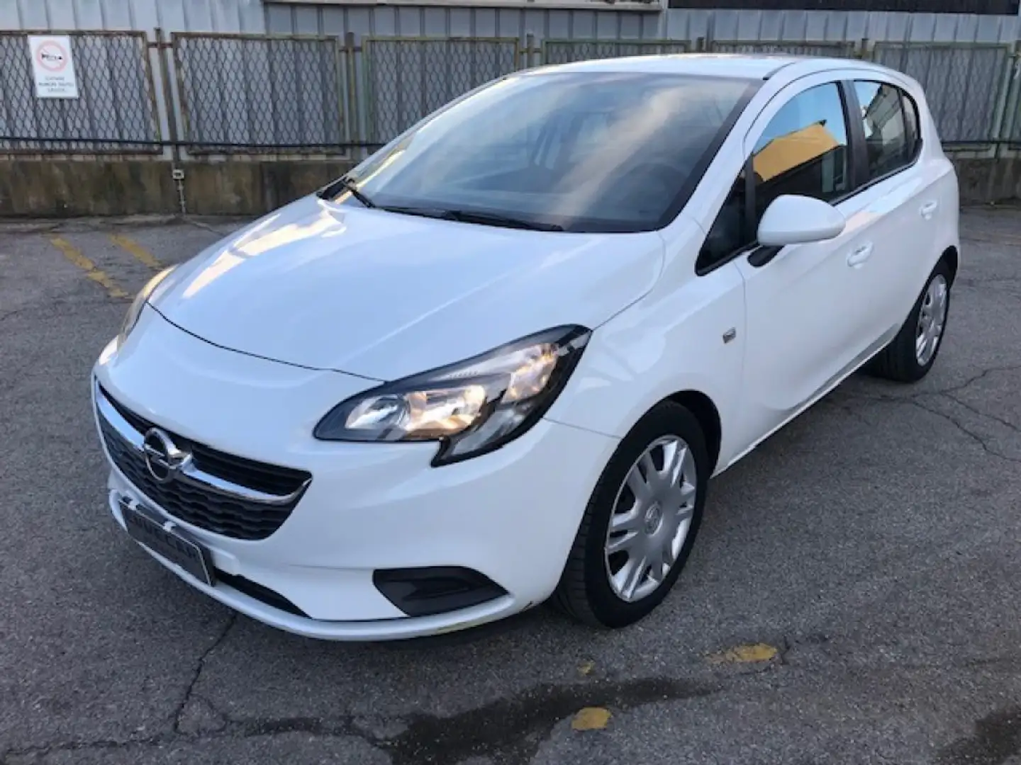 Opel Corsa 1.4 90CV GPL Tech 5 porte Advance Bianco - 1