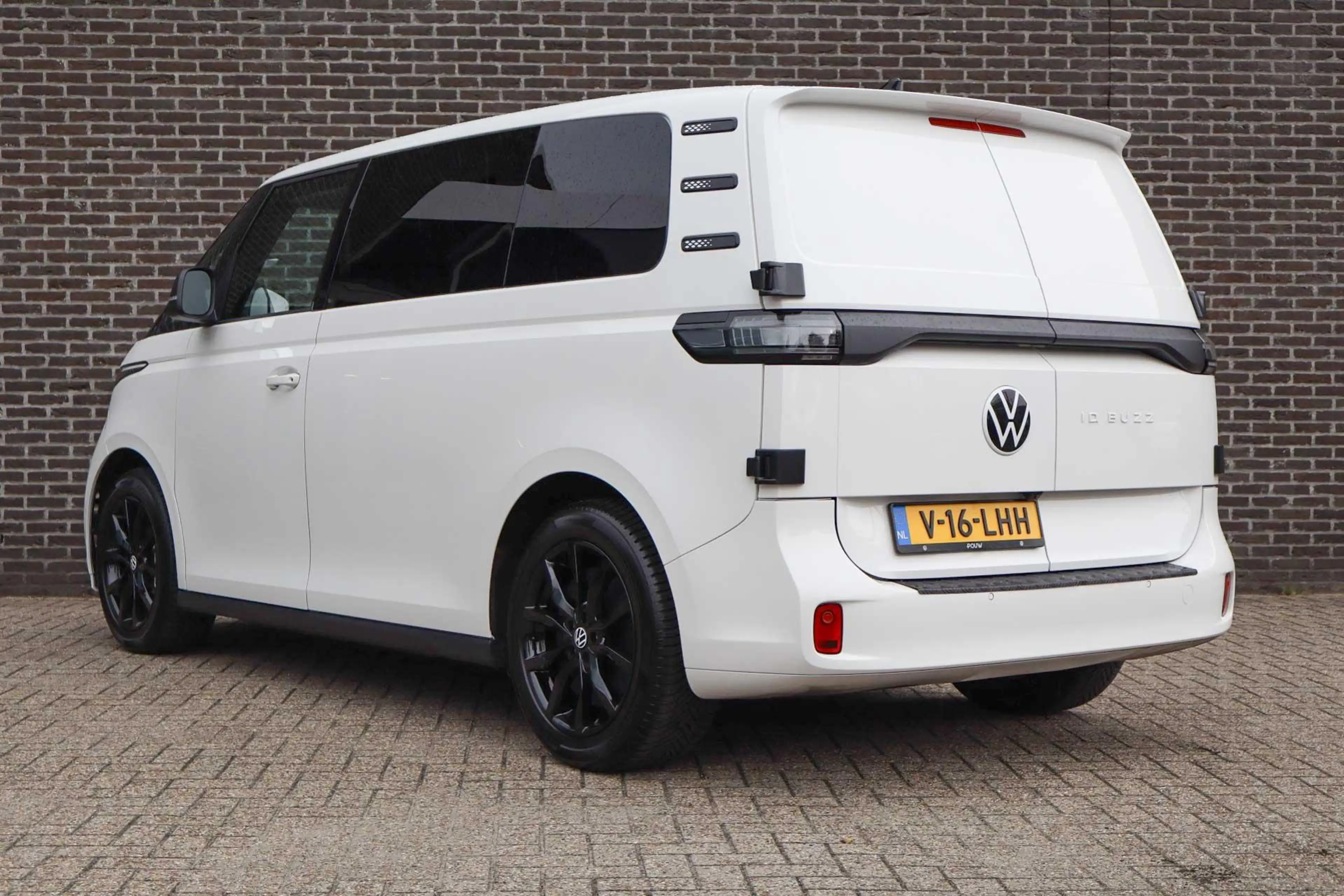 Volkswagen ID. Buzz Cargo 286pk Economy Business 79 kWh | SoH 99% | Trekhaak — photo 15