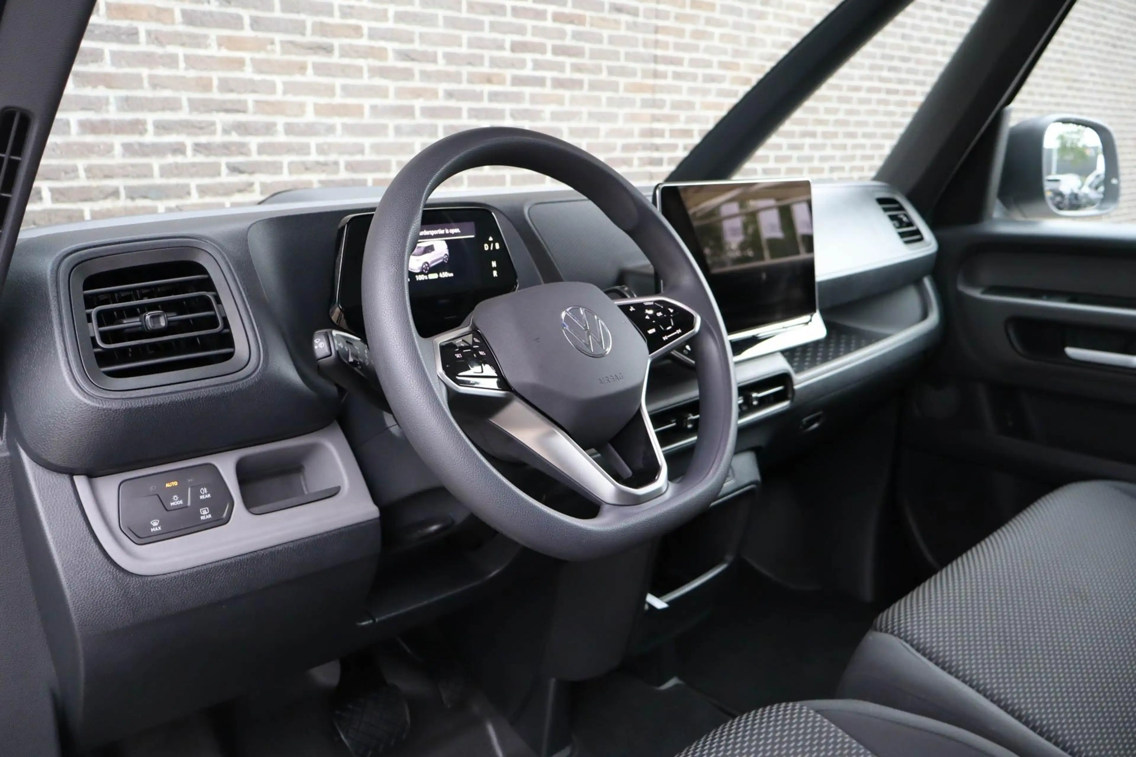 Volkswagen ID. Buzz Cargo 286pk Economy Business 79 kWh | SoH 99% | Trekhaak — photo 6