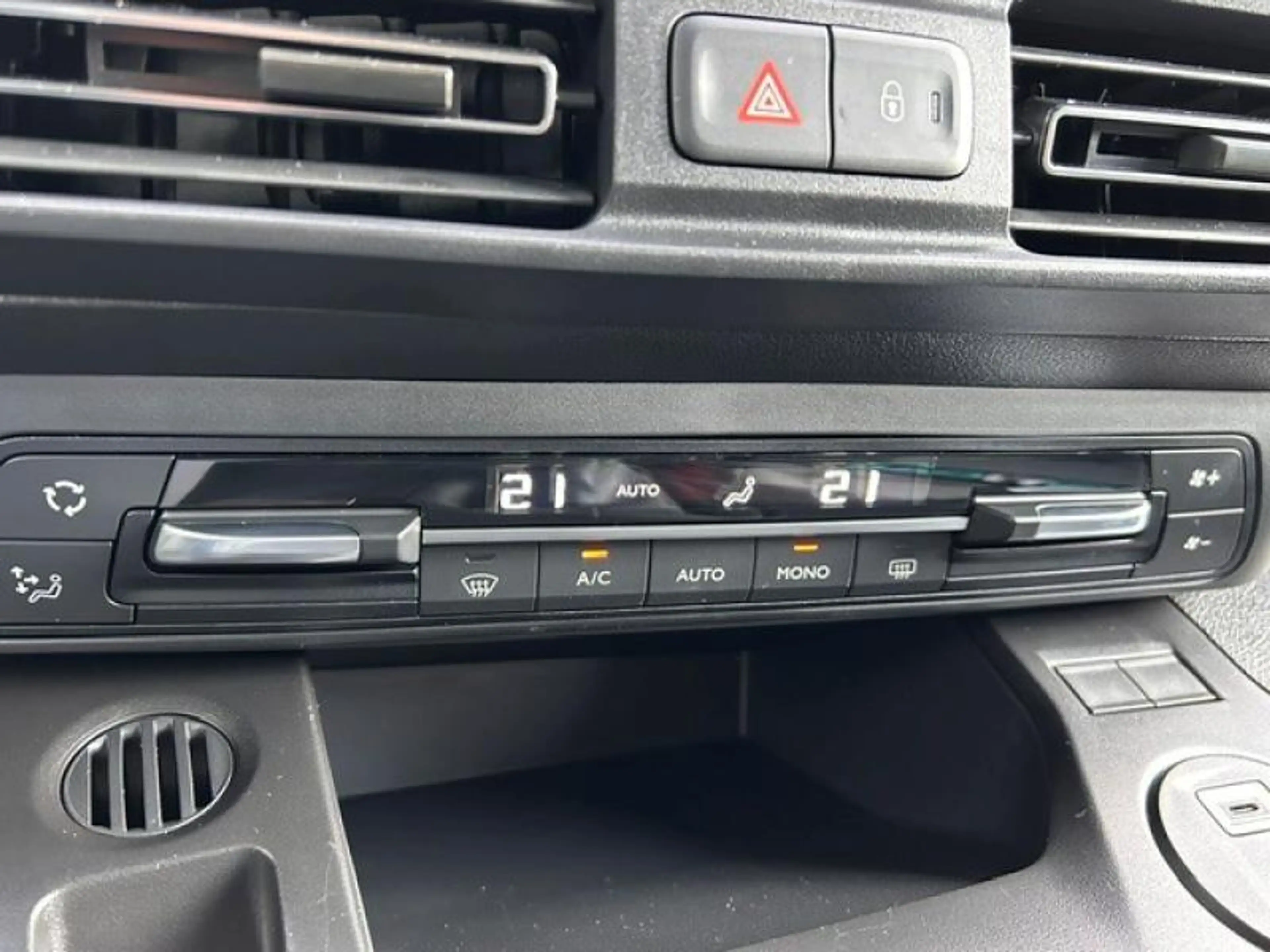 Citroen Berlingo Feel — photo 13