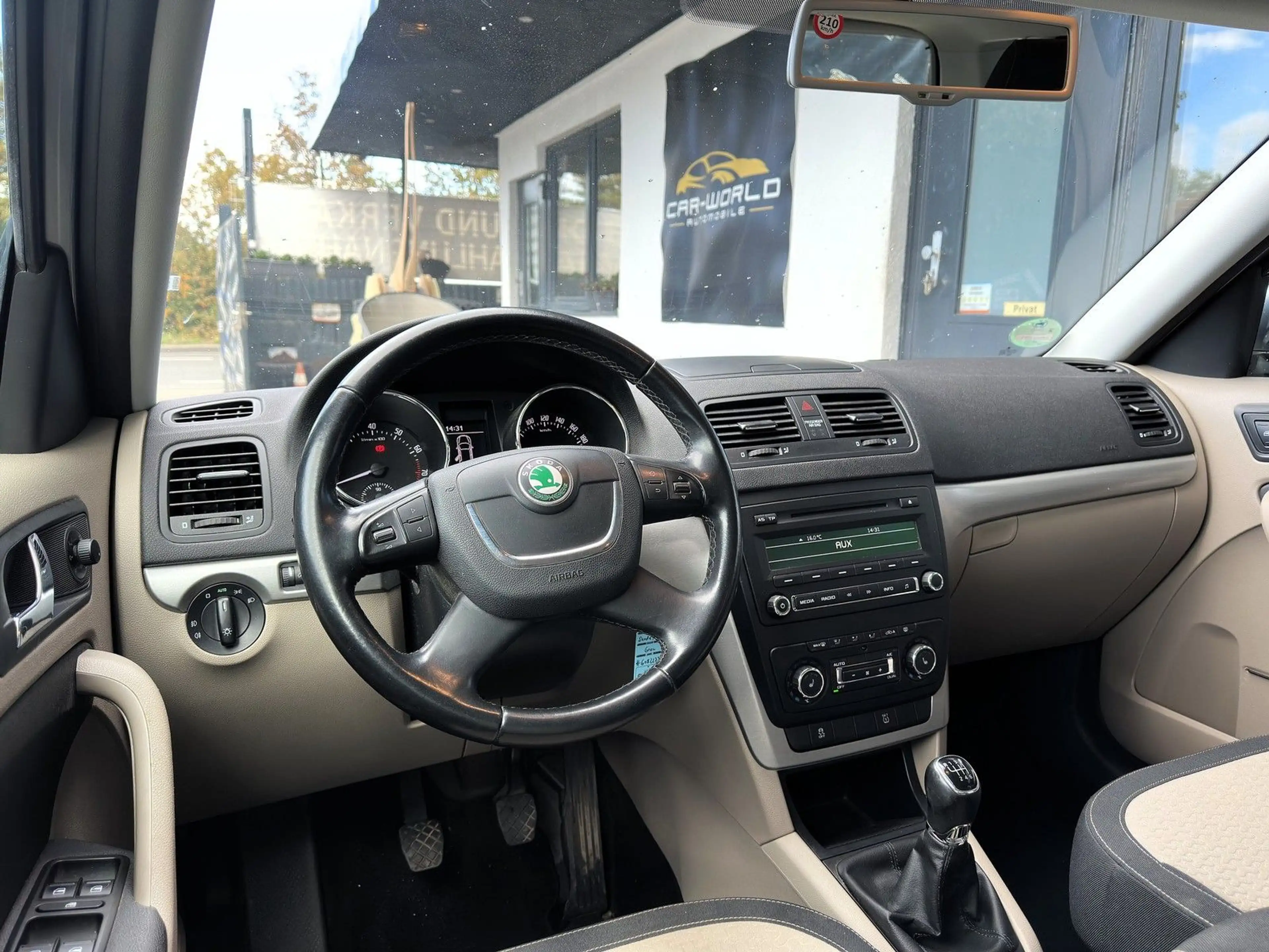 Skoda Yeti Elegance 1.Hand-Serviceheft-Garantie — photo 7