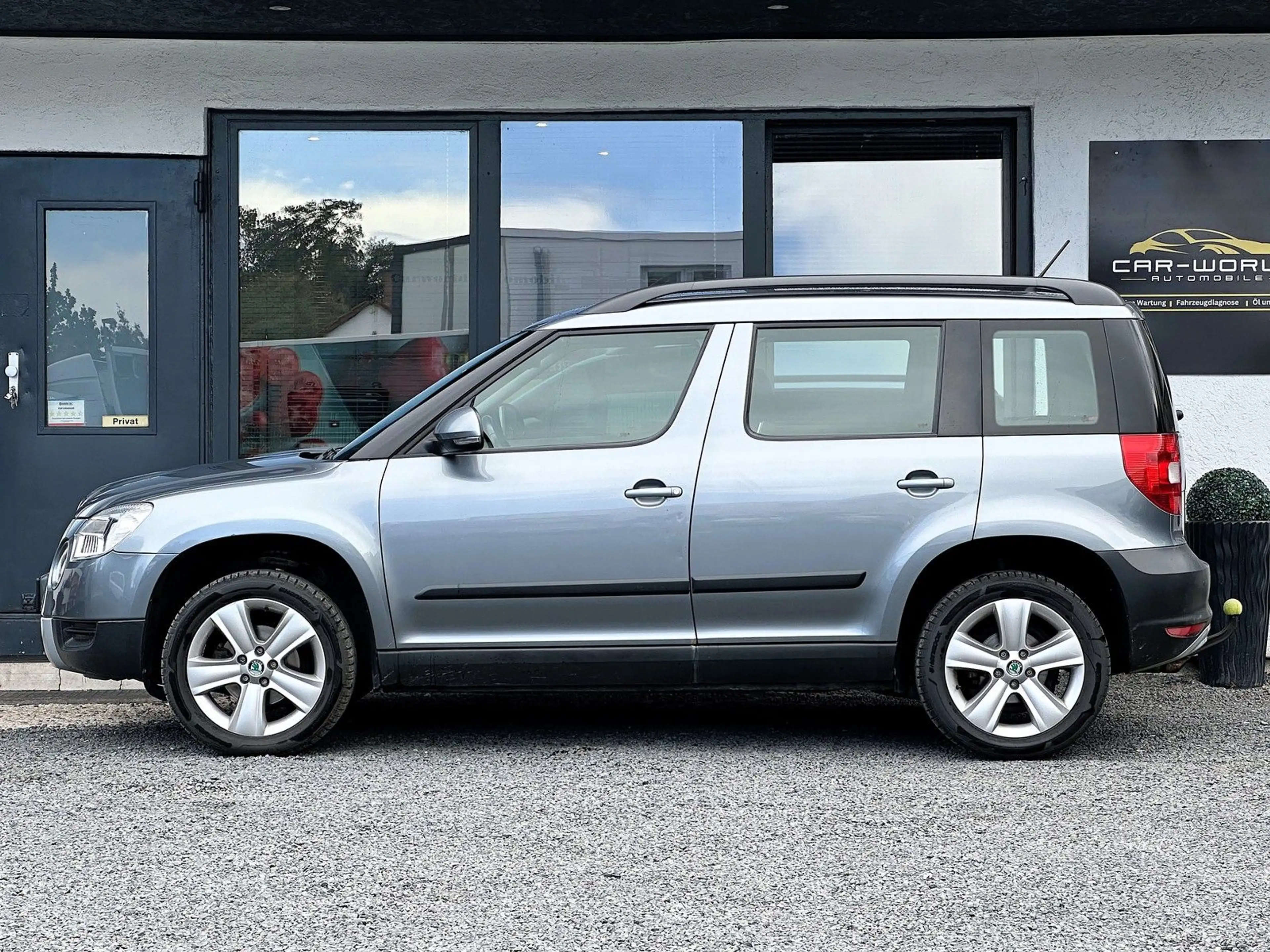 Skoda Yeti Elegance 1.Hand-Serviceheft-Garantie — photo 2