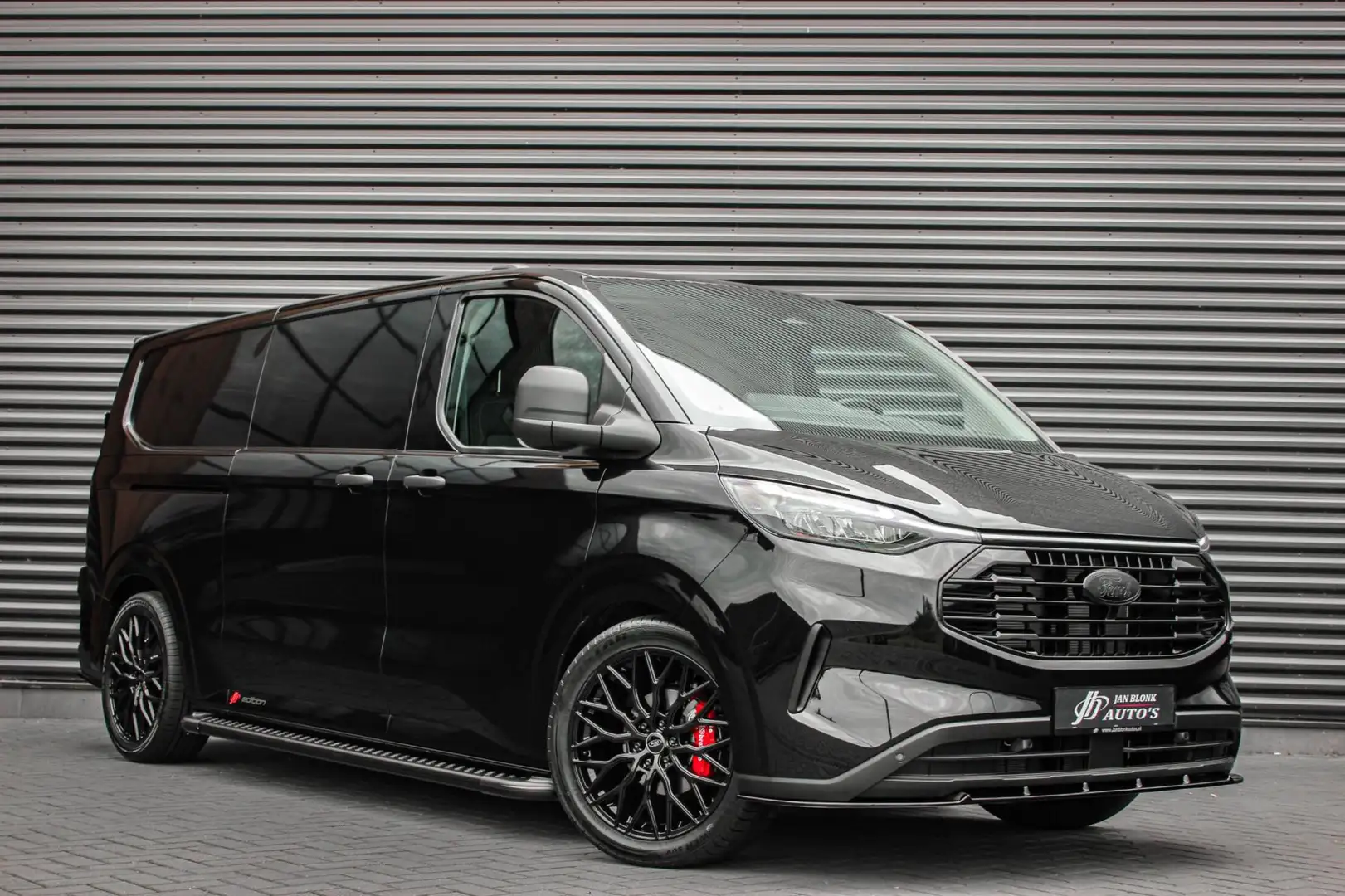 Ford Transit Custom 2.0 TDCI L2H1 AUTOMAAT 136PK JB- EDITION / FULL BL Zwart - 2
