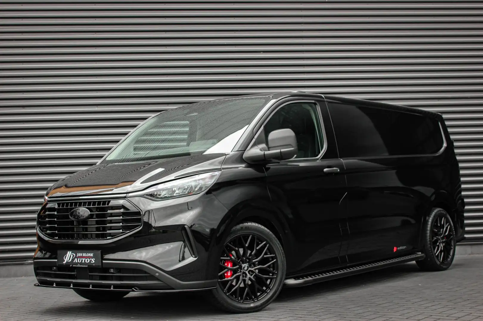 Ford Transit Custom 2.0 TDCI L2H1 AUTOMAAT 136PK JB- EDITION / FULL BL Zwart - 1