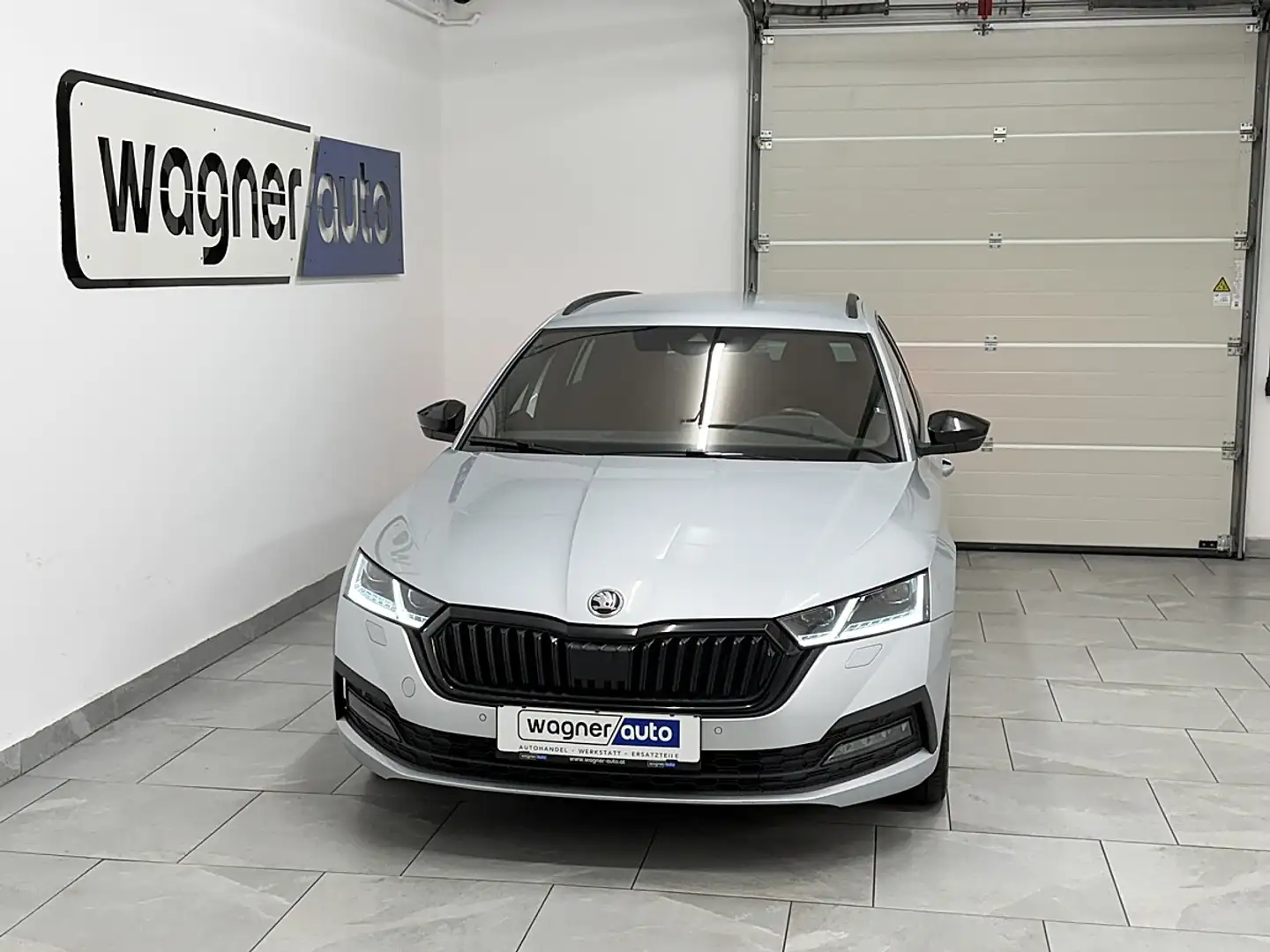 Skoda Octavia Combi 2,0 TDI 4x4 Style DSG .Sportpaket "DYNAMI... Silber - 1