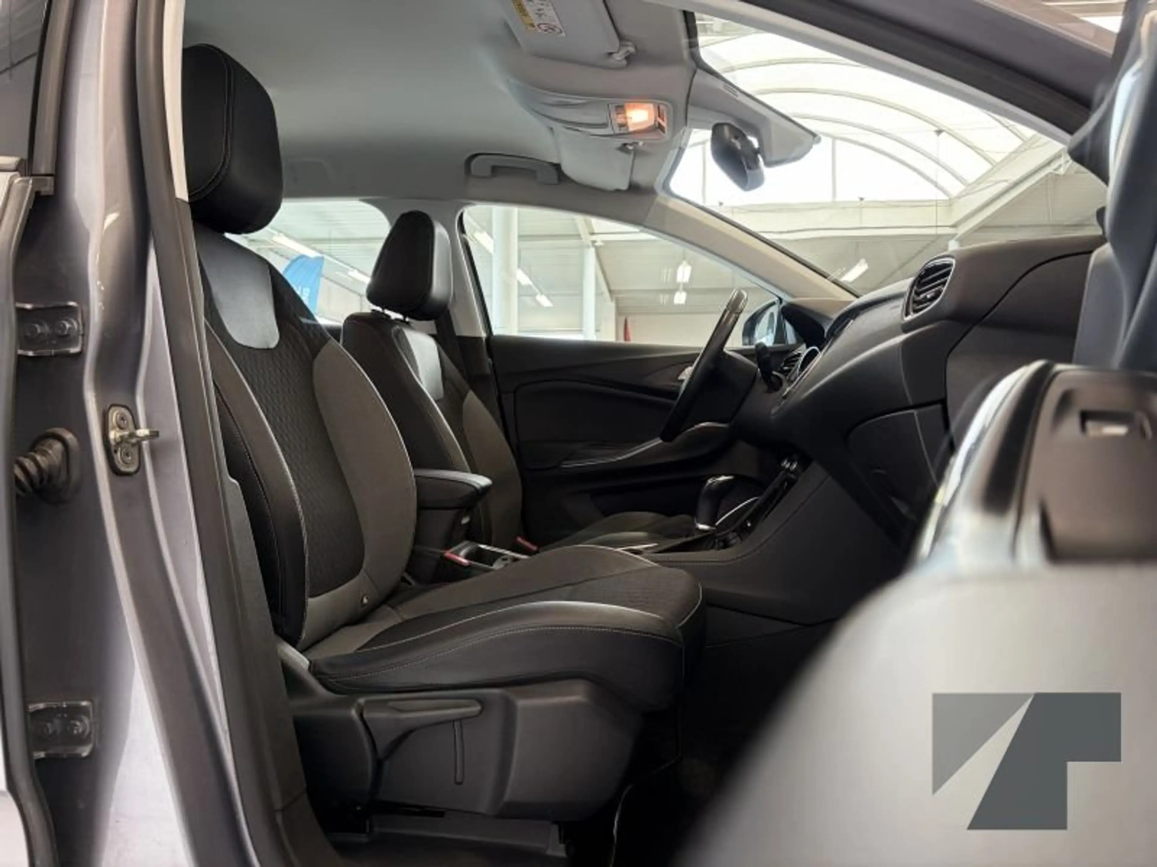 Opel Grandland X Innovation — photo 14