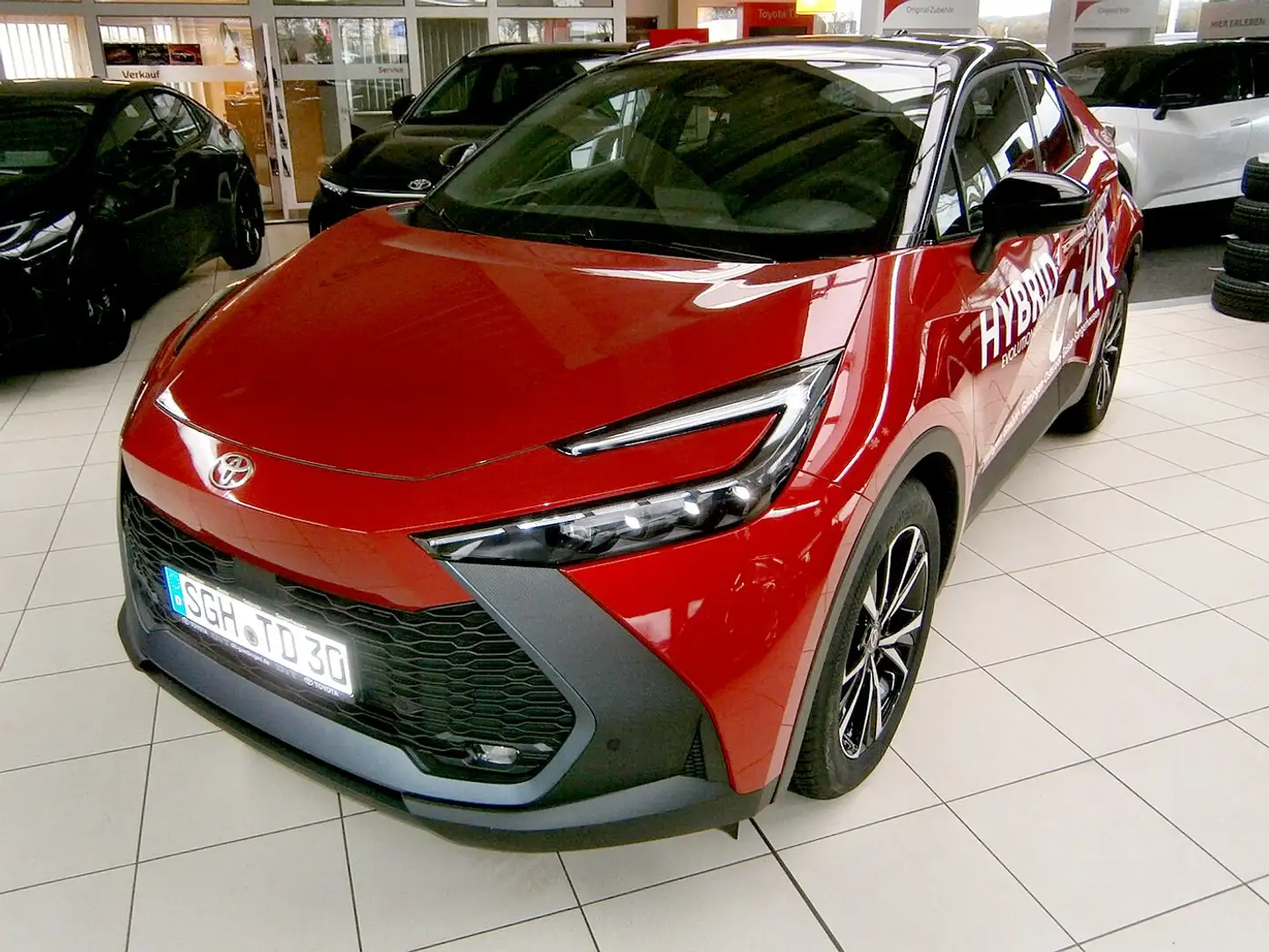 Toyota C-HR 1.8 Hybrid Team D mit Technik-Paket n. Mod. Schwarz - 2