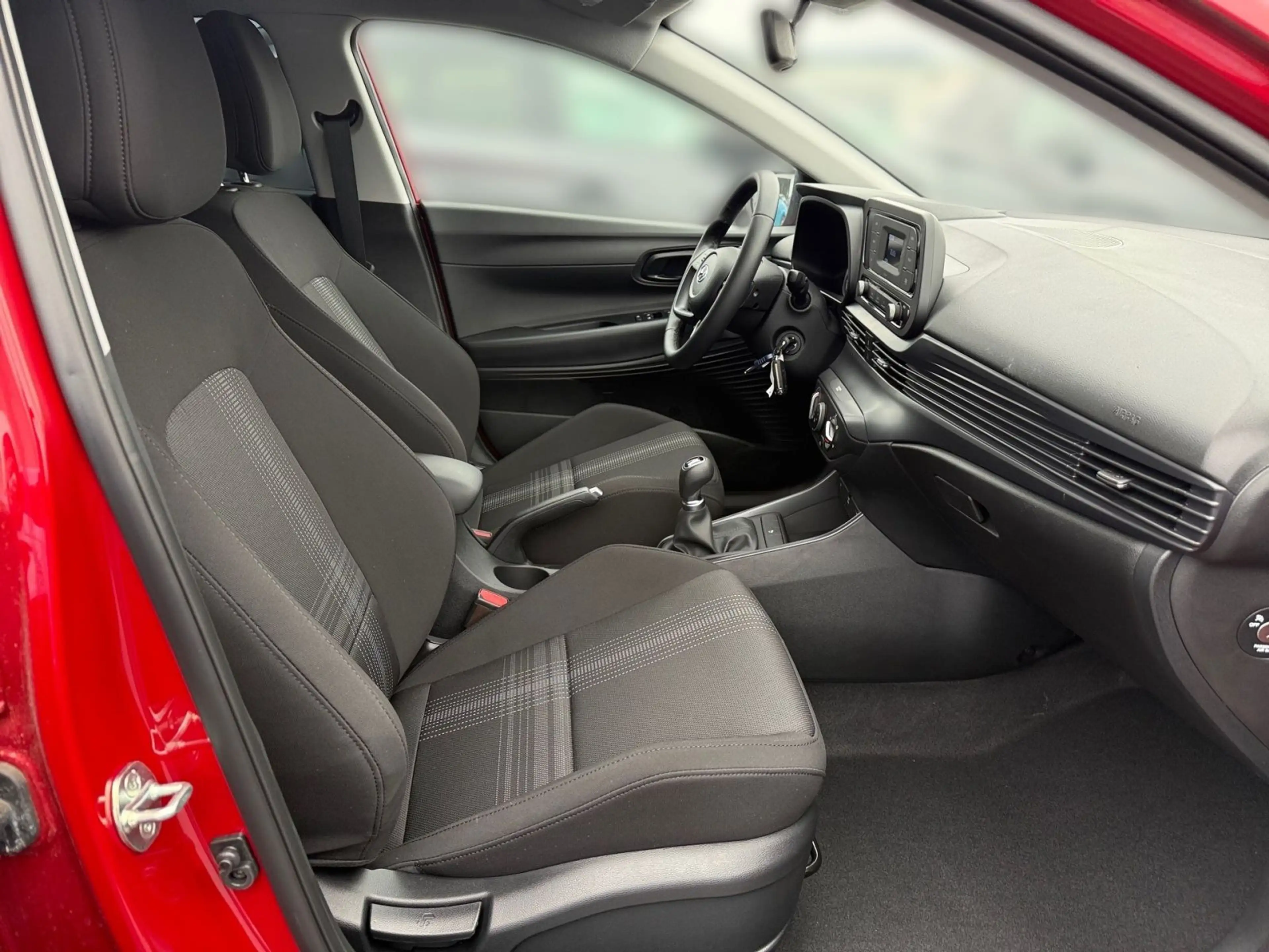 Hyundai BAYON 1.2 Comfort Klima/PDC/Bluetooth/ALU — photo 14