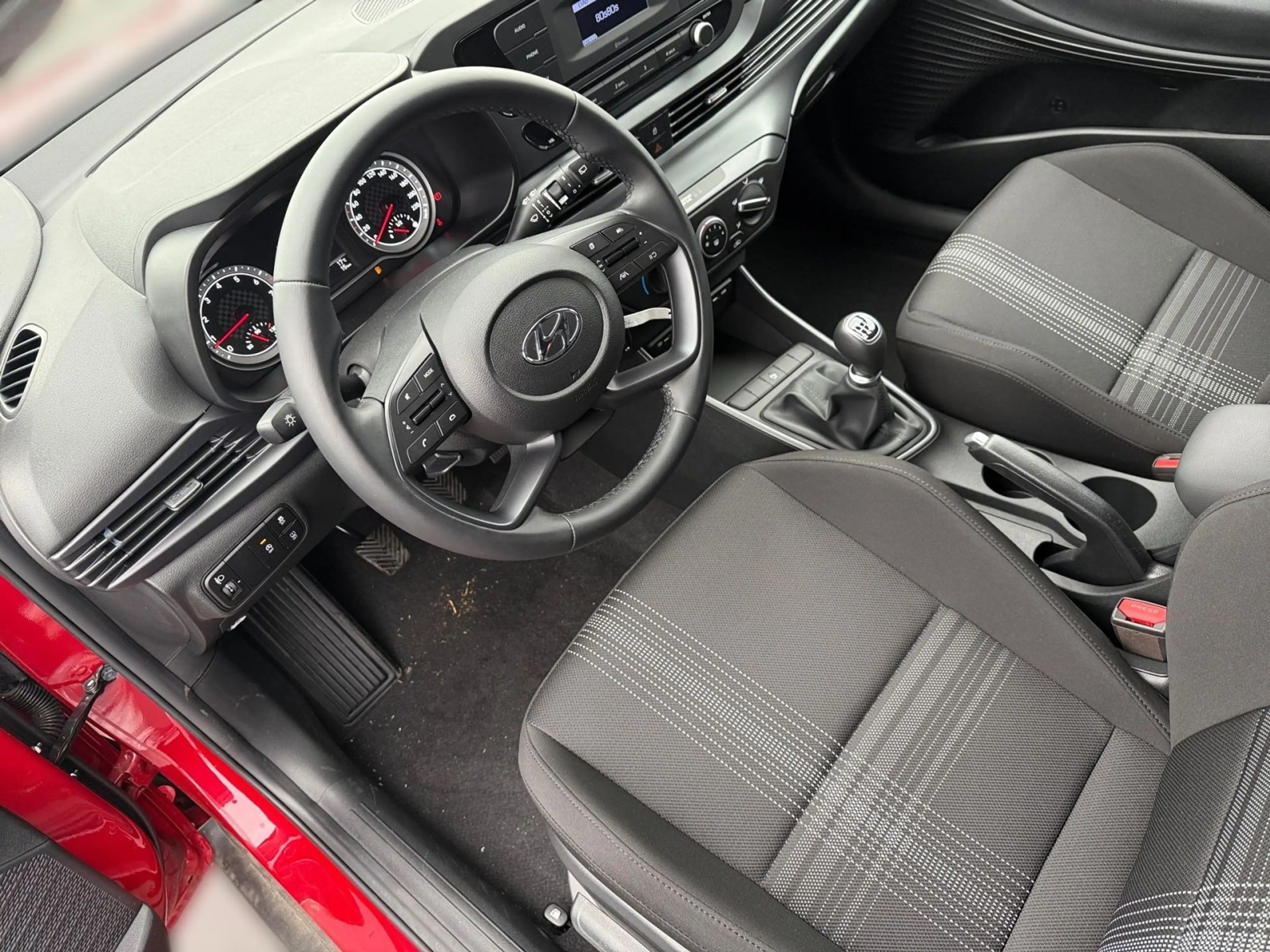 Hyundai BAYON 1.2 Comfort Klima/PDC/Bluetooth/ALU — photo 10