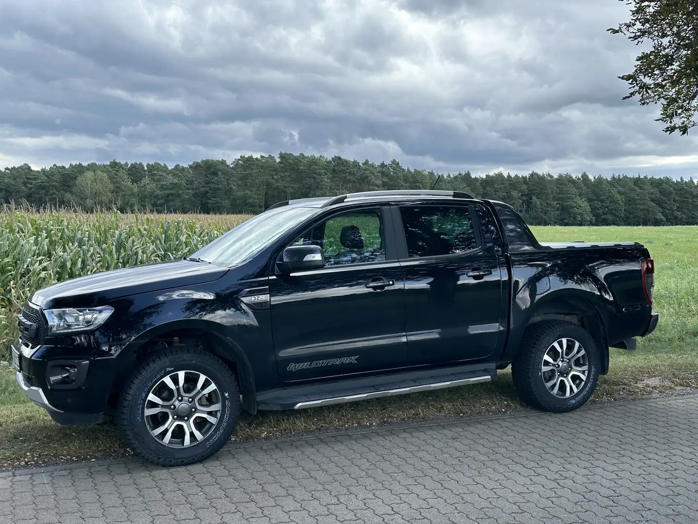 Ford Ranger Wildtrak 3.2 Facelift Schwarz - 1