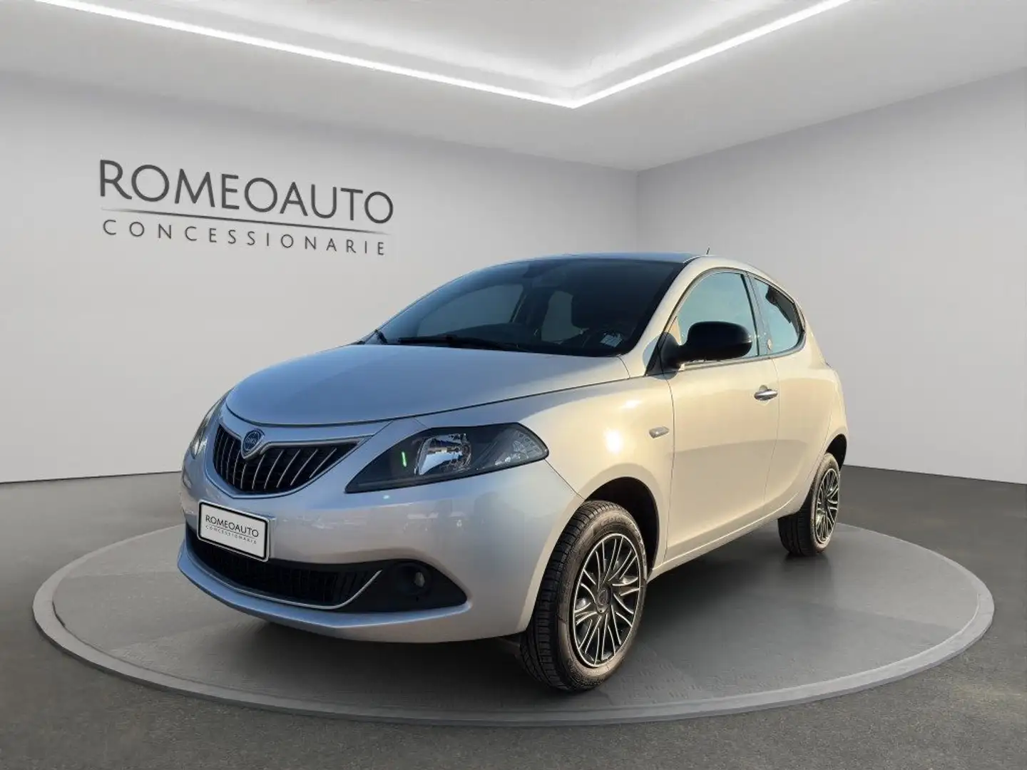 Lancia Ypsilon 0.9 TwinAir Natural Power Ecochic Gold Zilver - 1