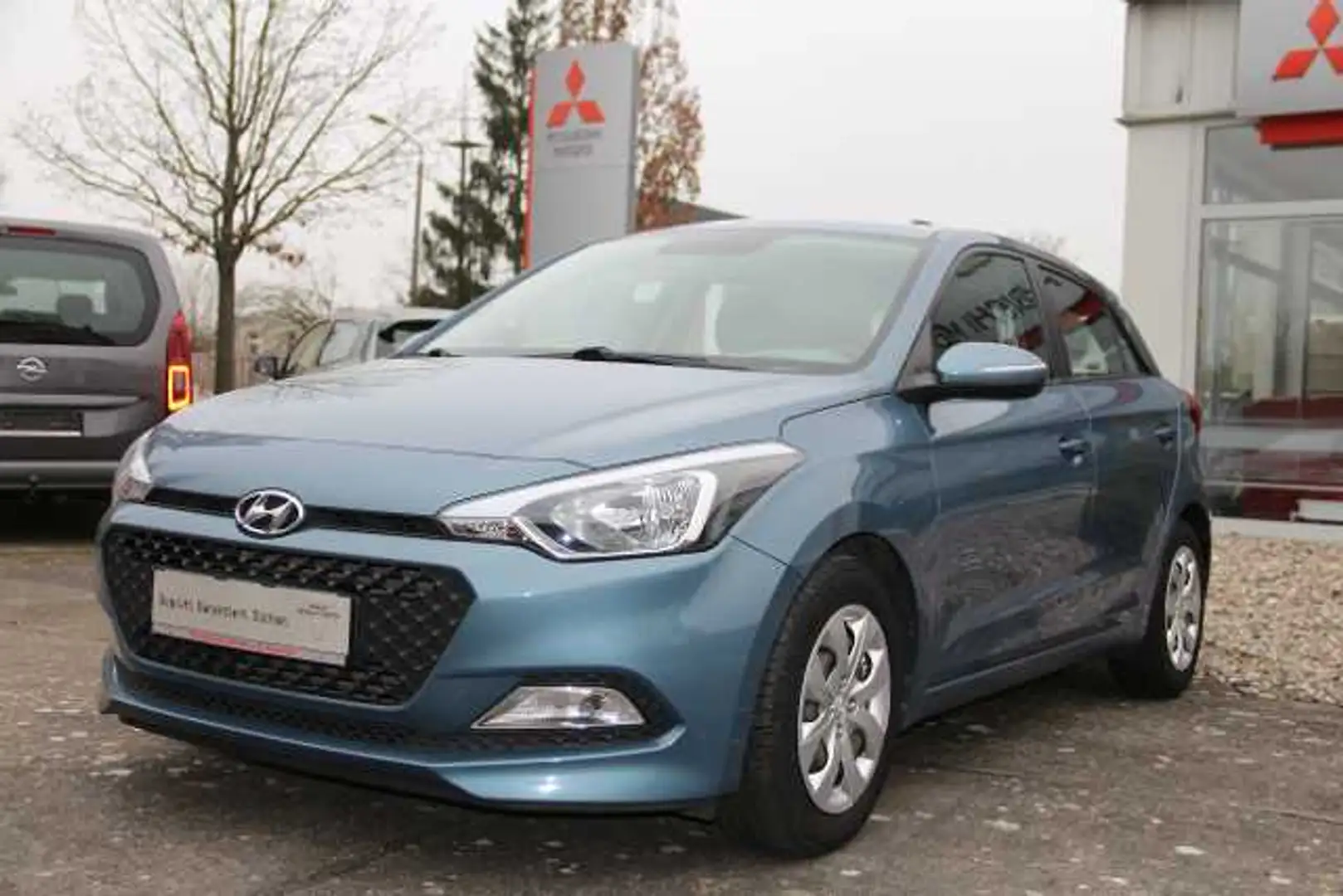 Hyundai i20 1.2 Blau - 2