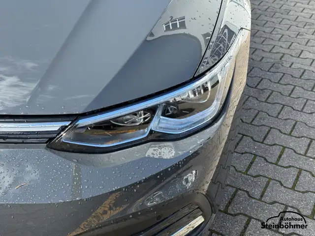 Volkswagen Golf view 11