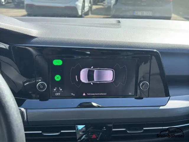 Volkswagen Golf view 21