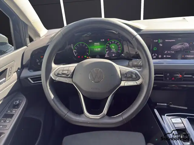 Volkswagen Golf view 17