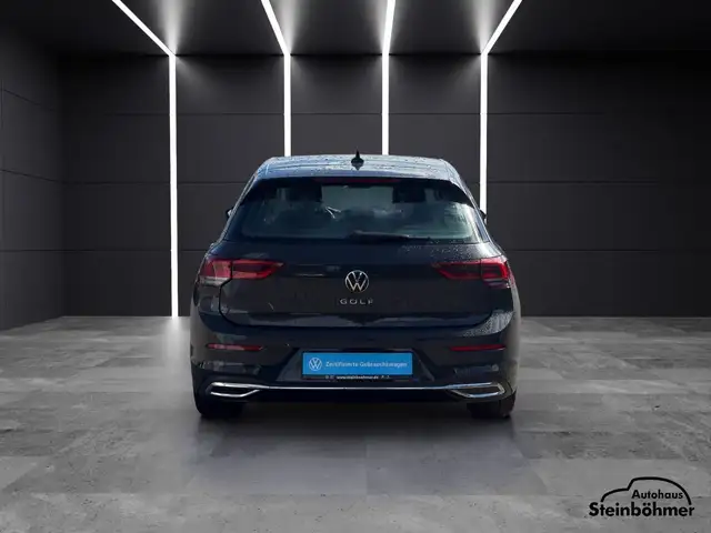 Volkswagen Golf view 5