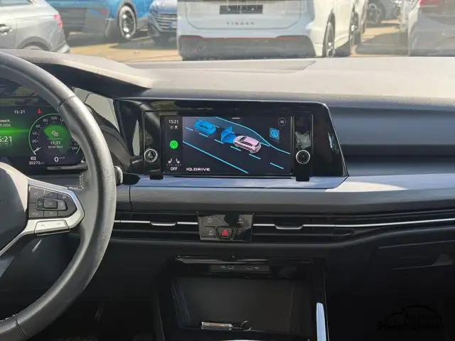Volkswagen Golf view 22