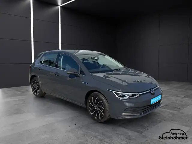 Volkswagen Golf view 9