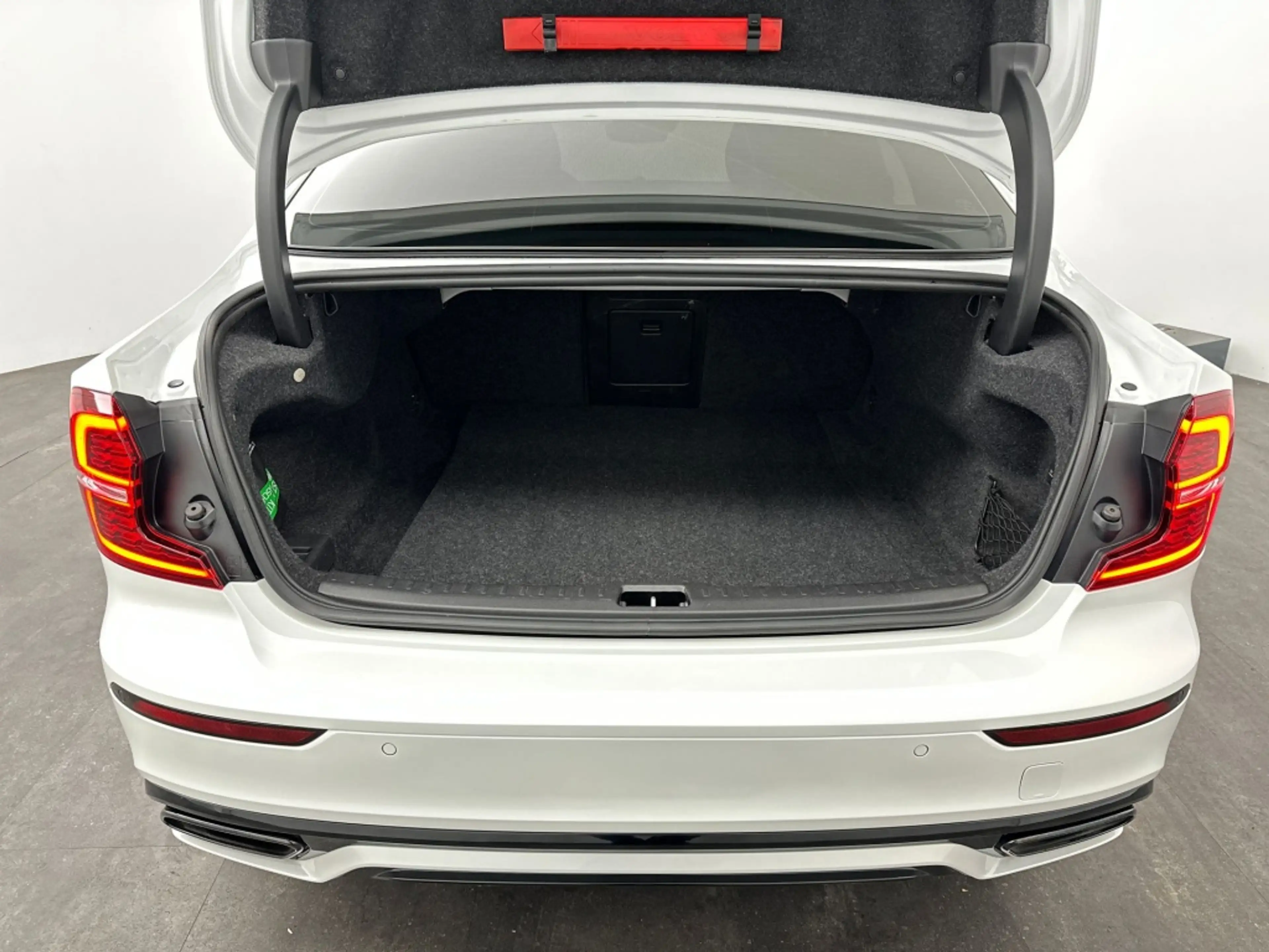 Volvo S60 T8 405PK Polestar Engineered| Pano| HUD| Bowers&Wi — photo 43