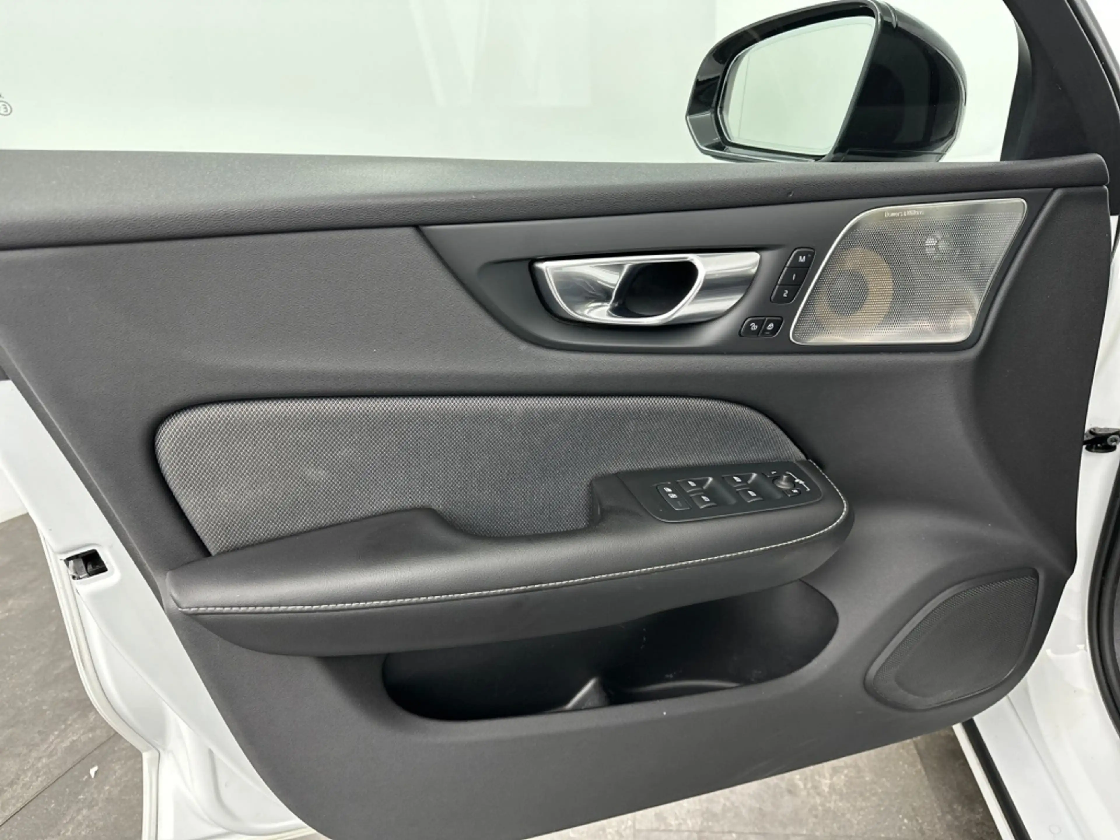 Volvo S60 T8 405PK Polestar Engineered| Pano| HUD| Bowers&Wi — photo 14