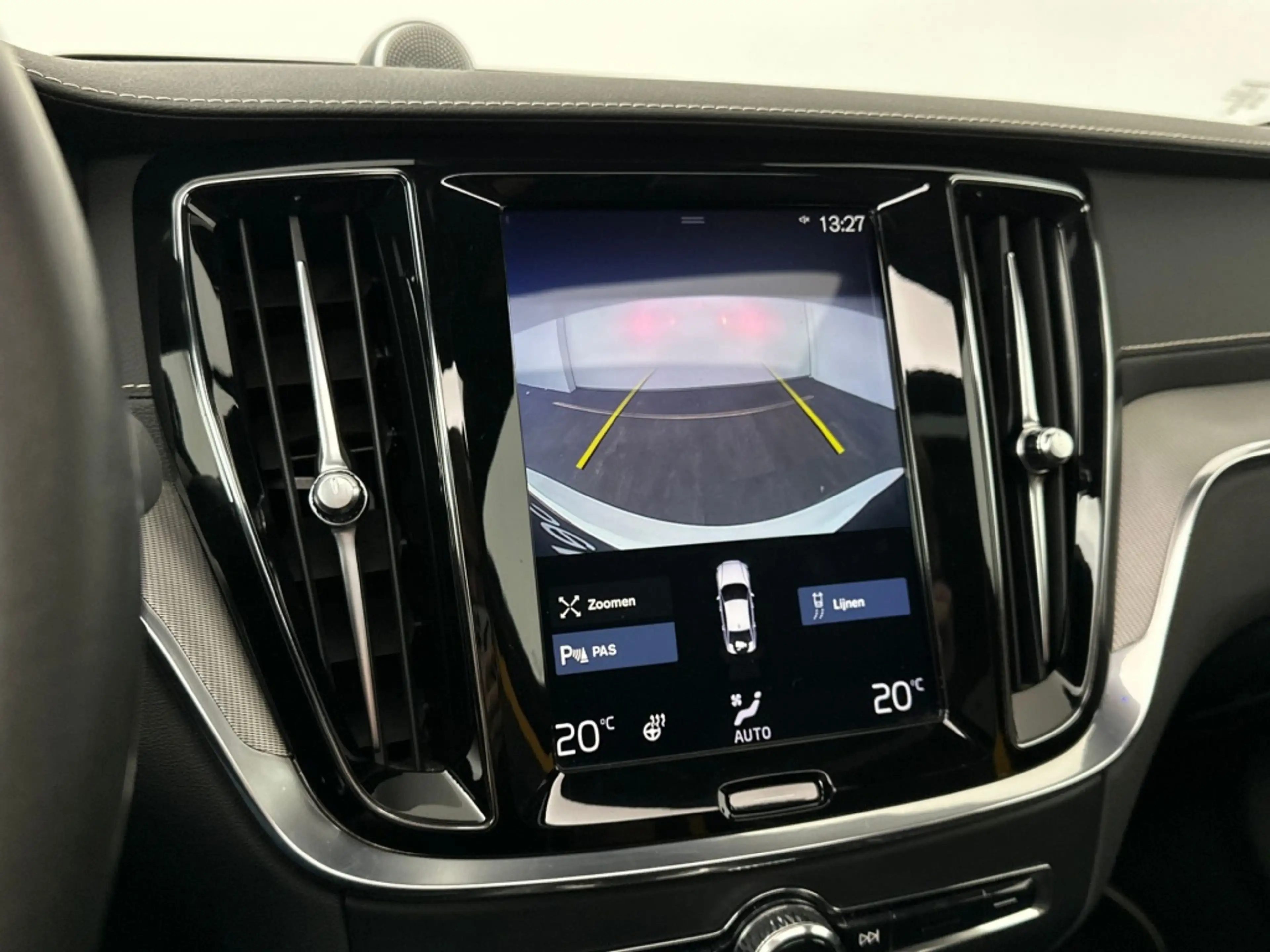 Volvo S60 T8 405PK Polestar Engineered| Pano| HUD| Bowers&Wi — photo 35