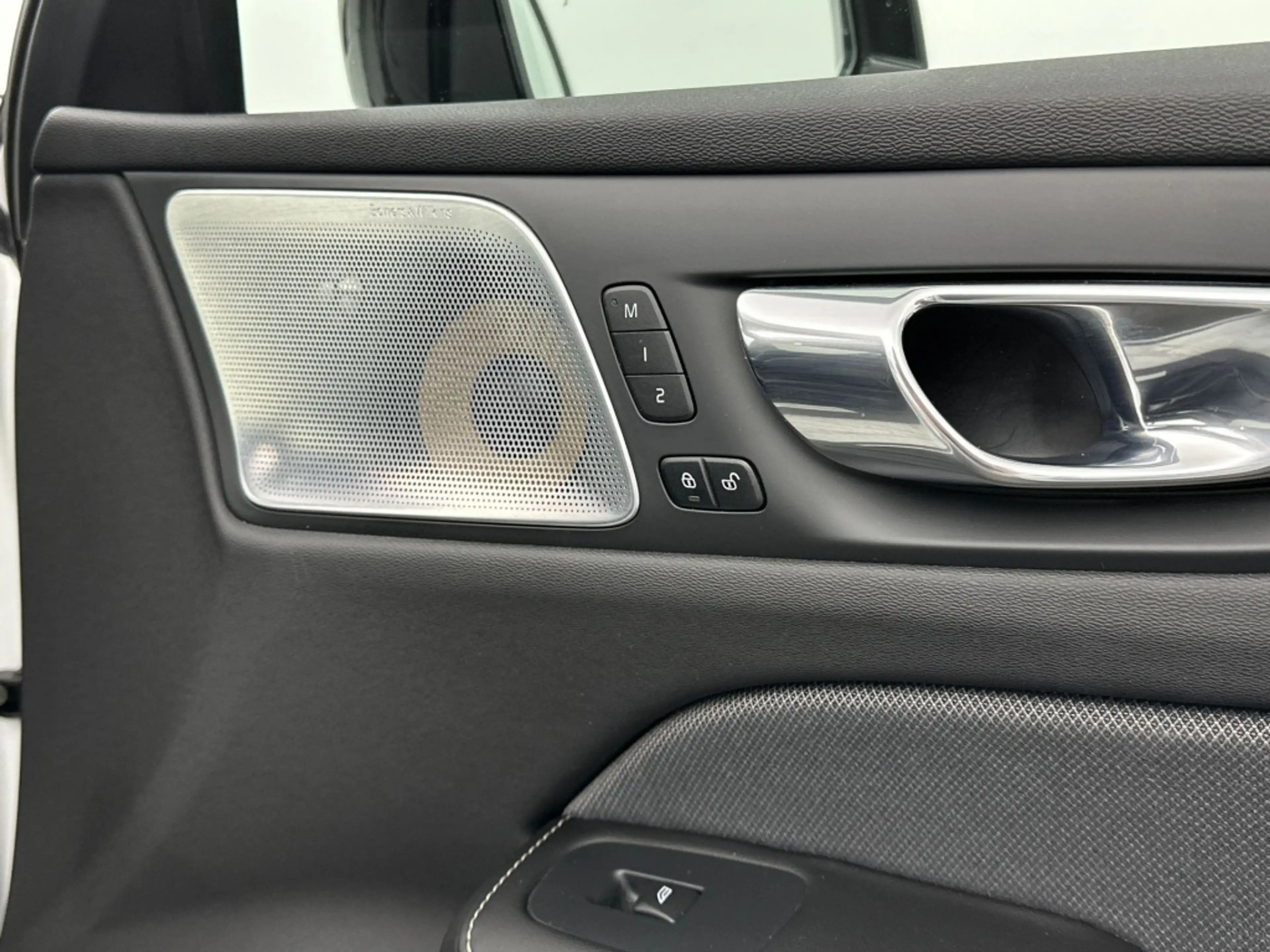 Volvo S60 T8 405PK Polestar Engineered| Pano| HUD| Bowers&Wi — photo 15