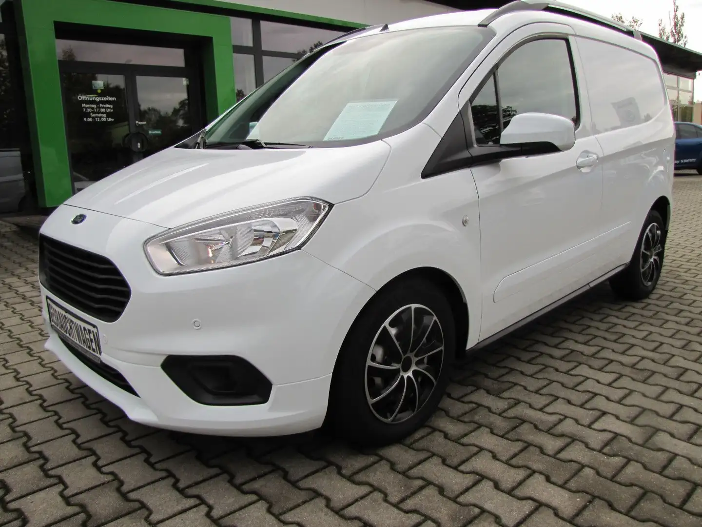 Ford Transit Courier Limited Weiß - 1