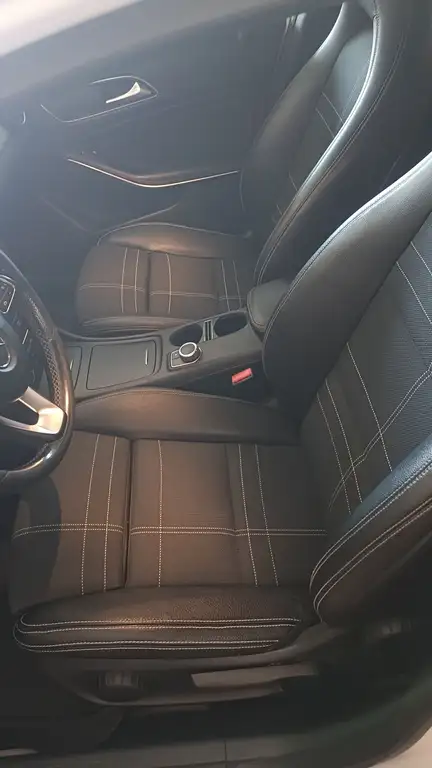 Mercedes-Benz 200 2015 из Европы — купить под ключ