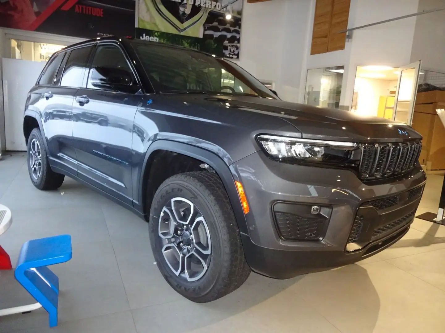 Jeep Grand Cherokee 4xe  Trailhawk/Luxus&Techno Paket Grau - 2