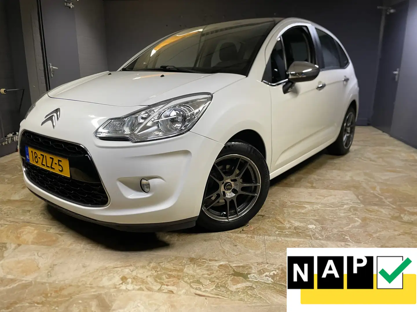 Citroen C3 1.2 VTi Collection Pano Dak Clima Pdc Lm Velgen Tr Wit - 1