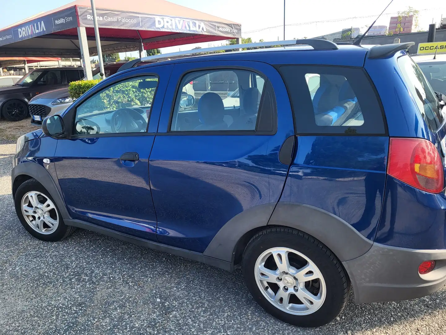 DR Automobiles City Cross 1.3 Executive Gpl - 1
