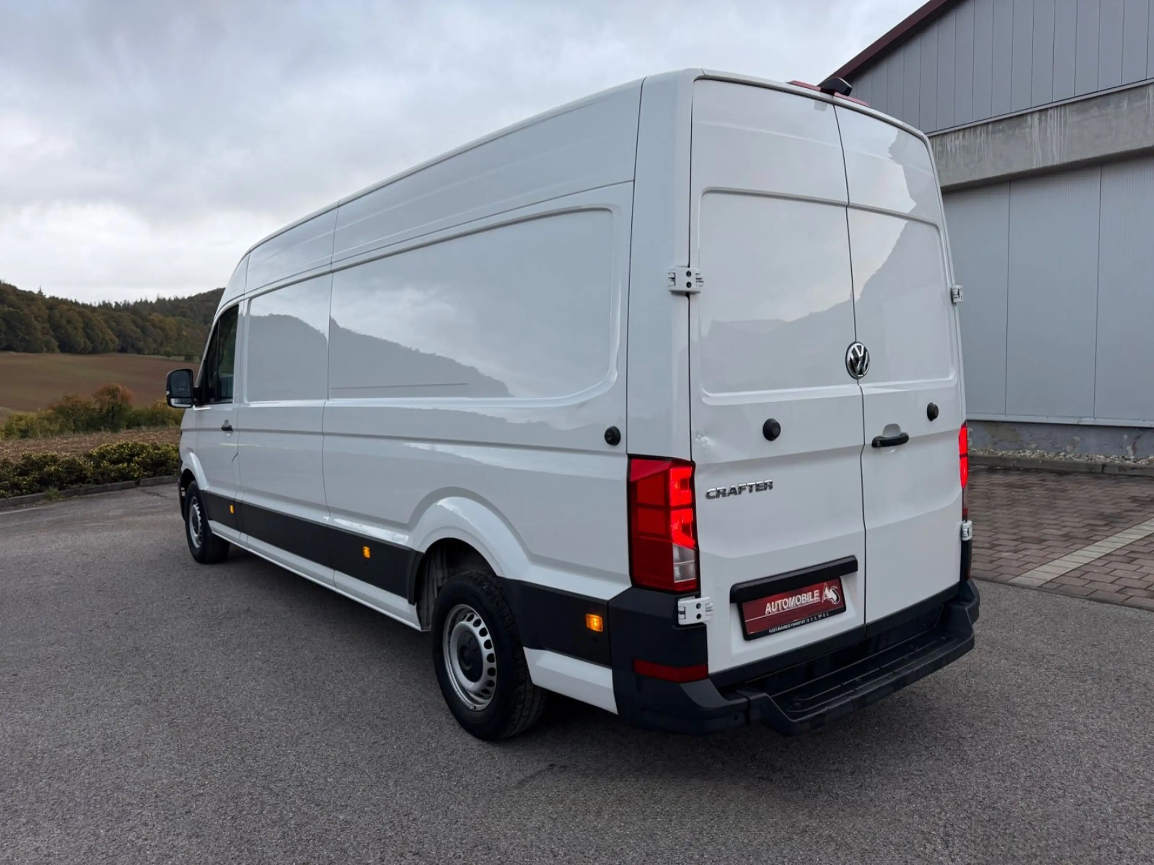 Volkswagen Crafter Kasten 35 lang Hochdach FWD — photo 4