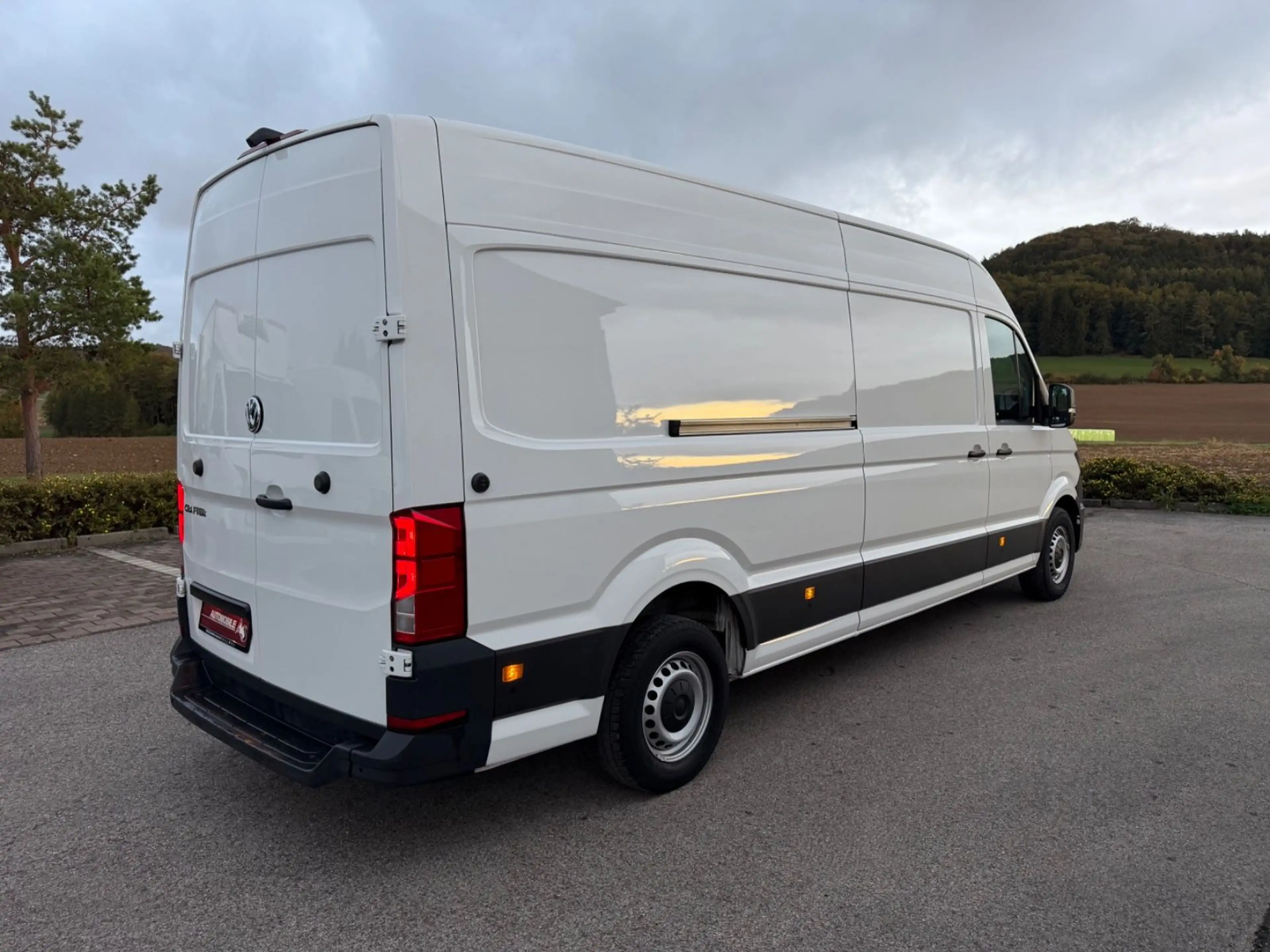 Volkswagen Crafter Kasten 35 lang Hochdach FWD — photo 6