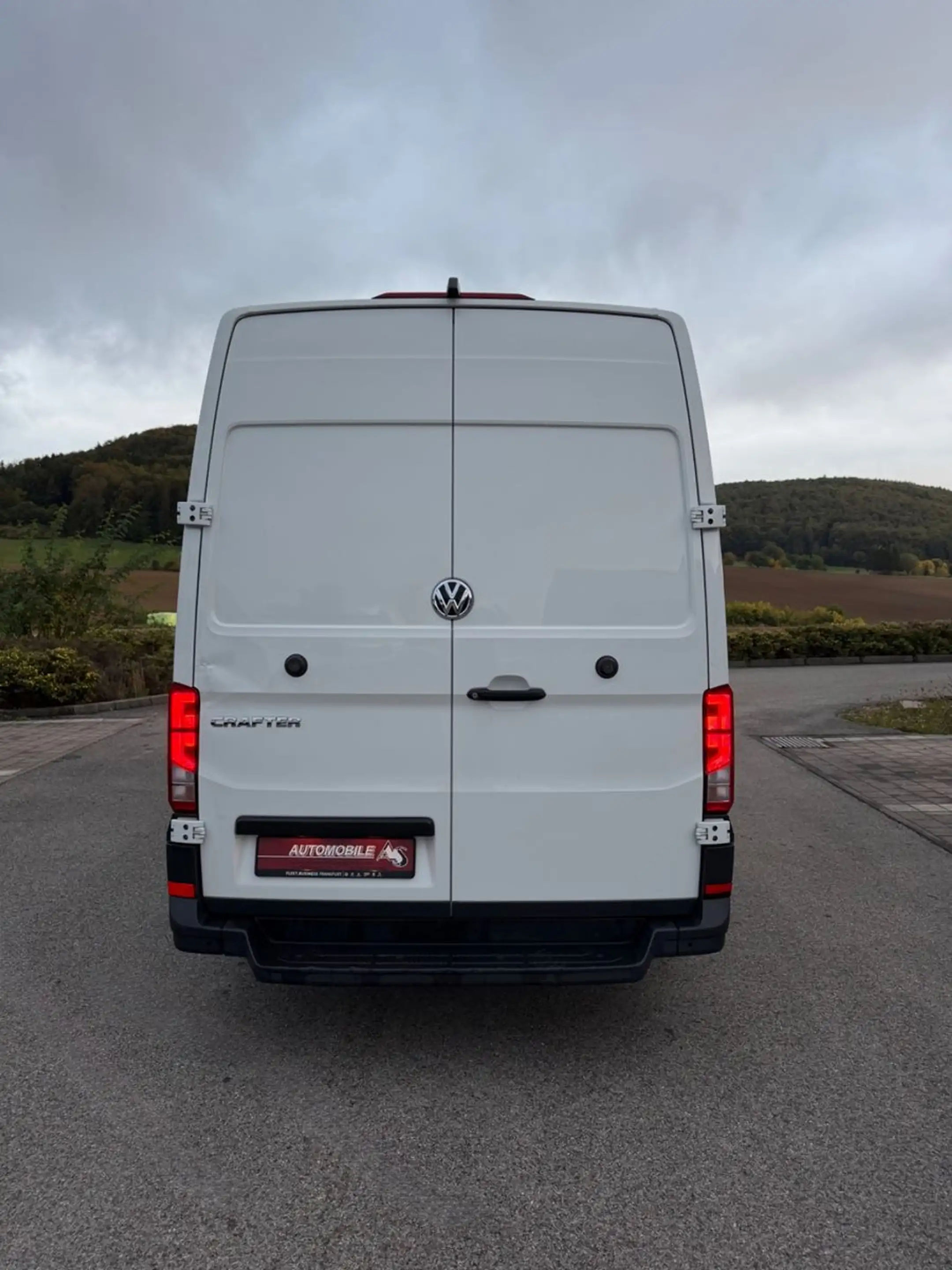 Volkswagen Crafter Kasten 35 lang Hochdach FWD — photo 5