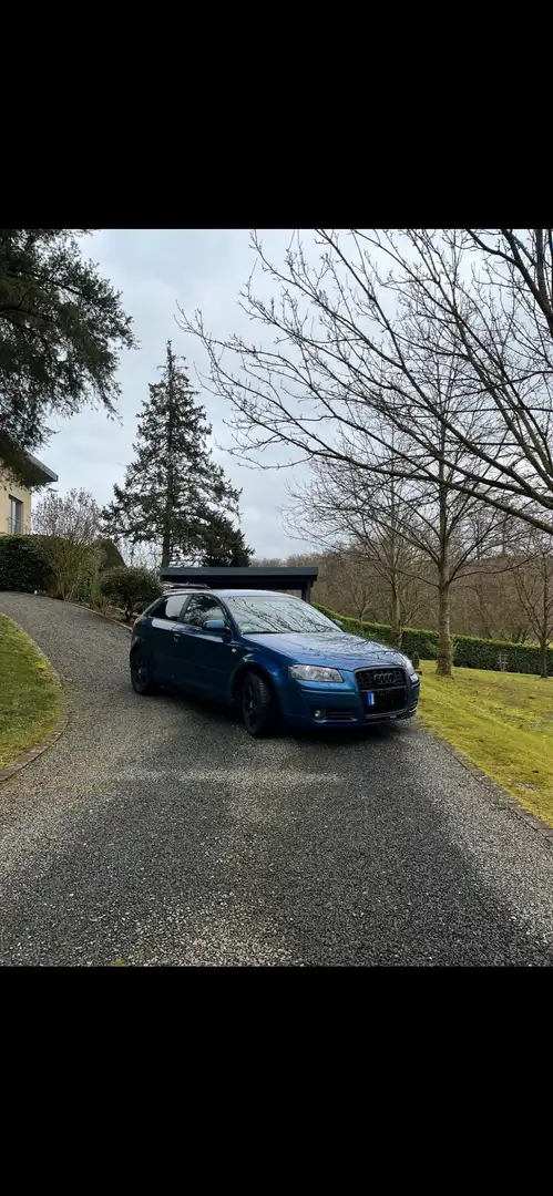 Audi A3 2.0 TFSI Ambition quattro Blau - 1