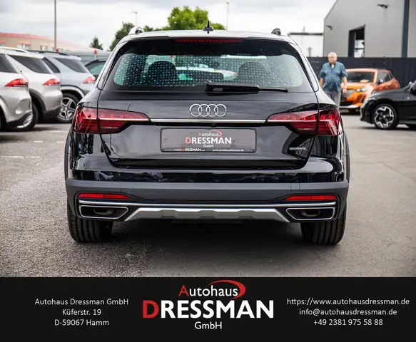 Audi A4 view 5
