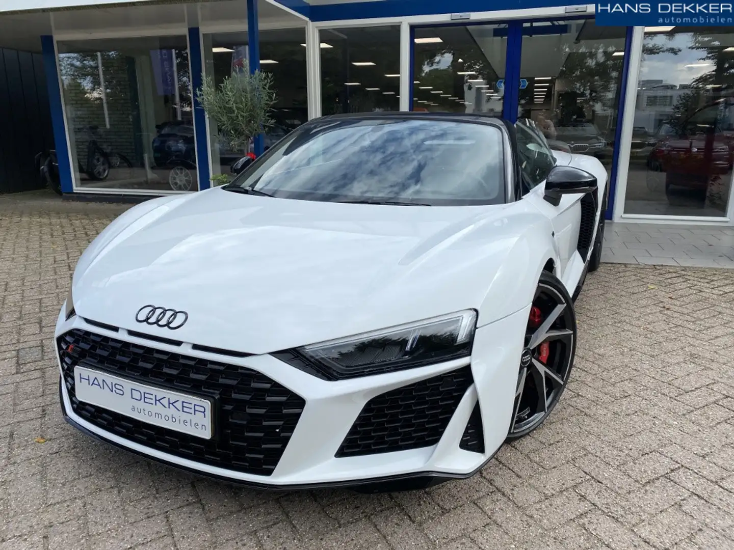 Audi R8 Spyder 5.2 RWD Weiß - 1