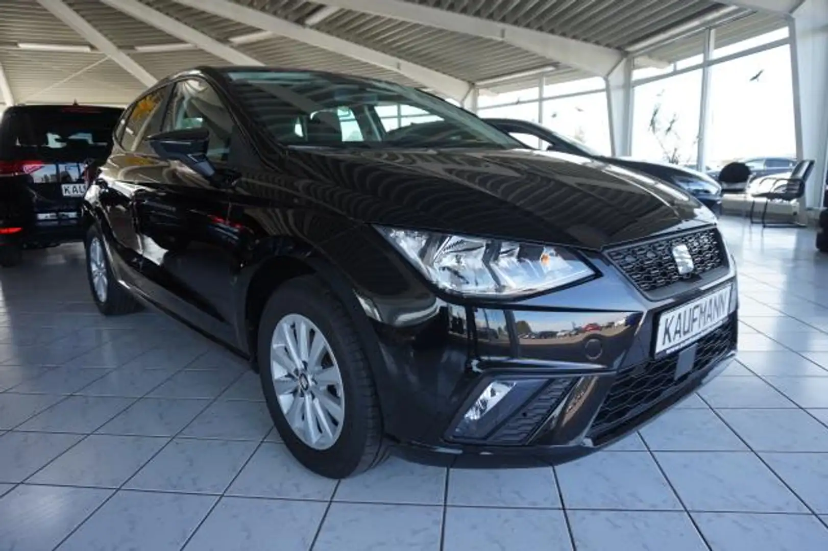 SEAT Ibiza IBIZA 1,0 TSI DSG STYLE PDC FULL-LINK TEMPOMAT Negro - 2