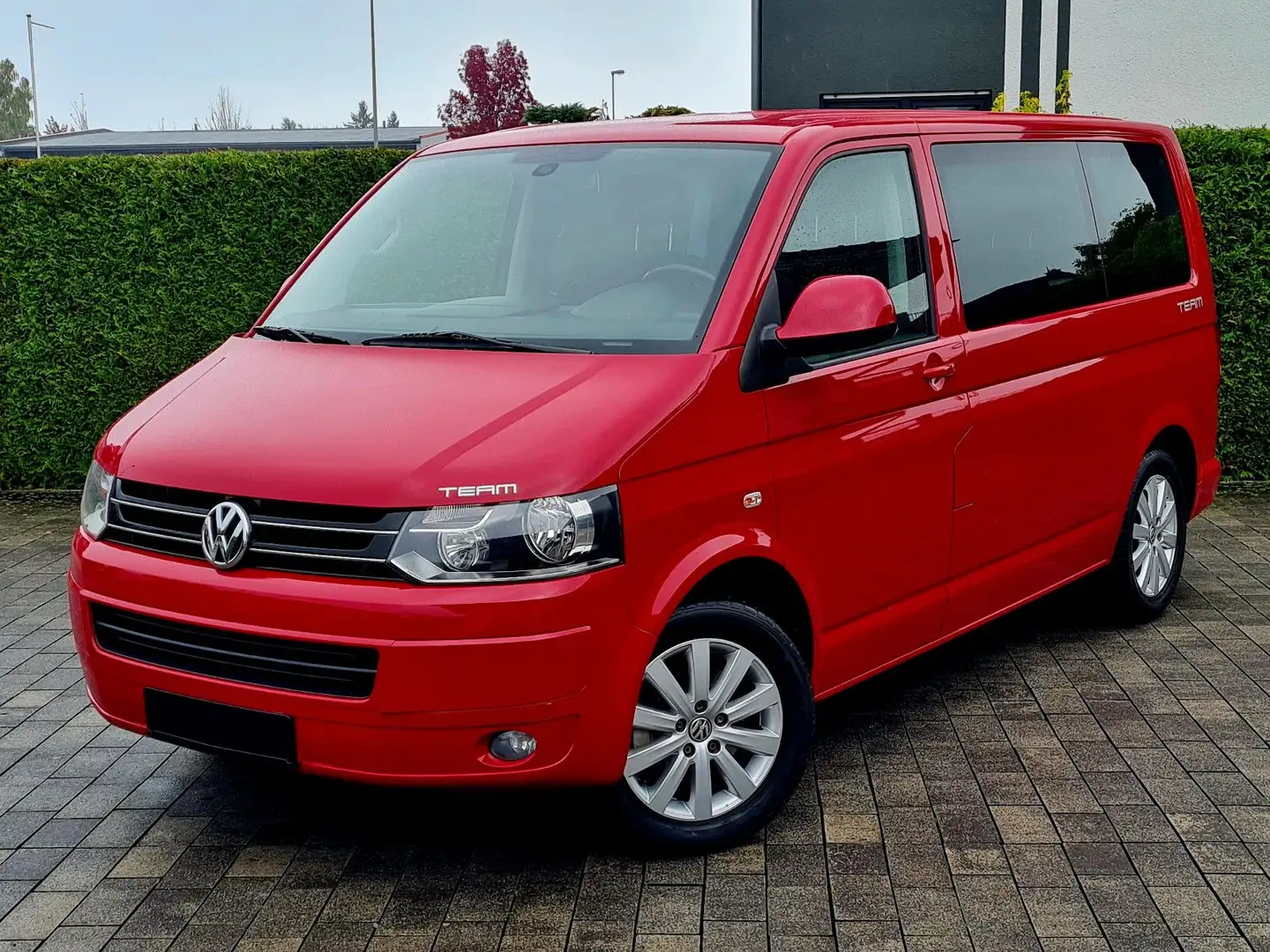 Volkswagen T5 Transporter T5 Multivan Team (1. Hand, AHK, Facelift) Rot - 1