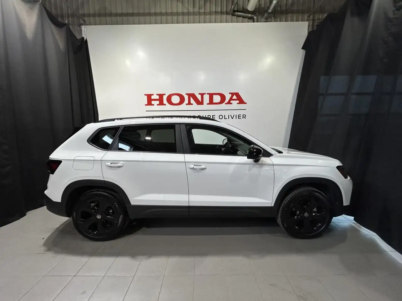 Volkswagen Taos снимка Volkswagen Taos