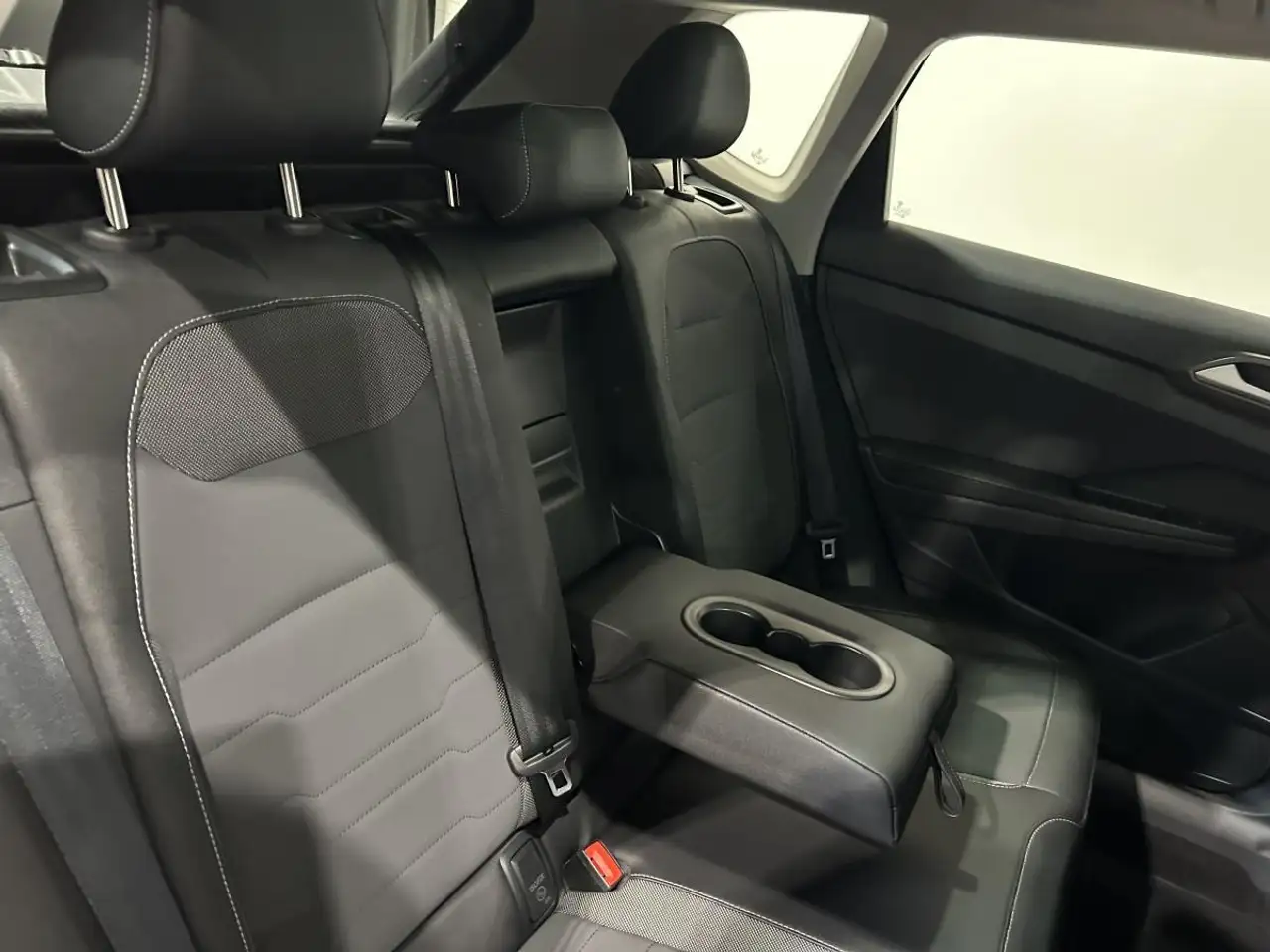 Volkswagen Taos снимка Volkswagen Taos