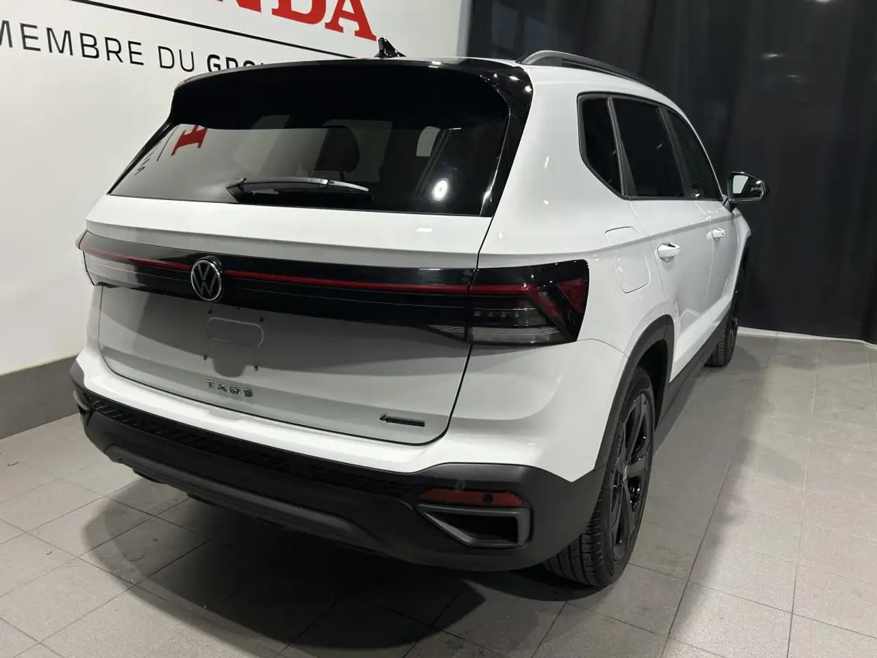 Volkswagen Taos снимка Volkswagen Taos