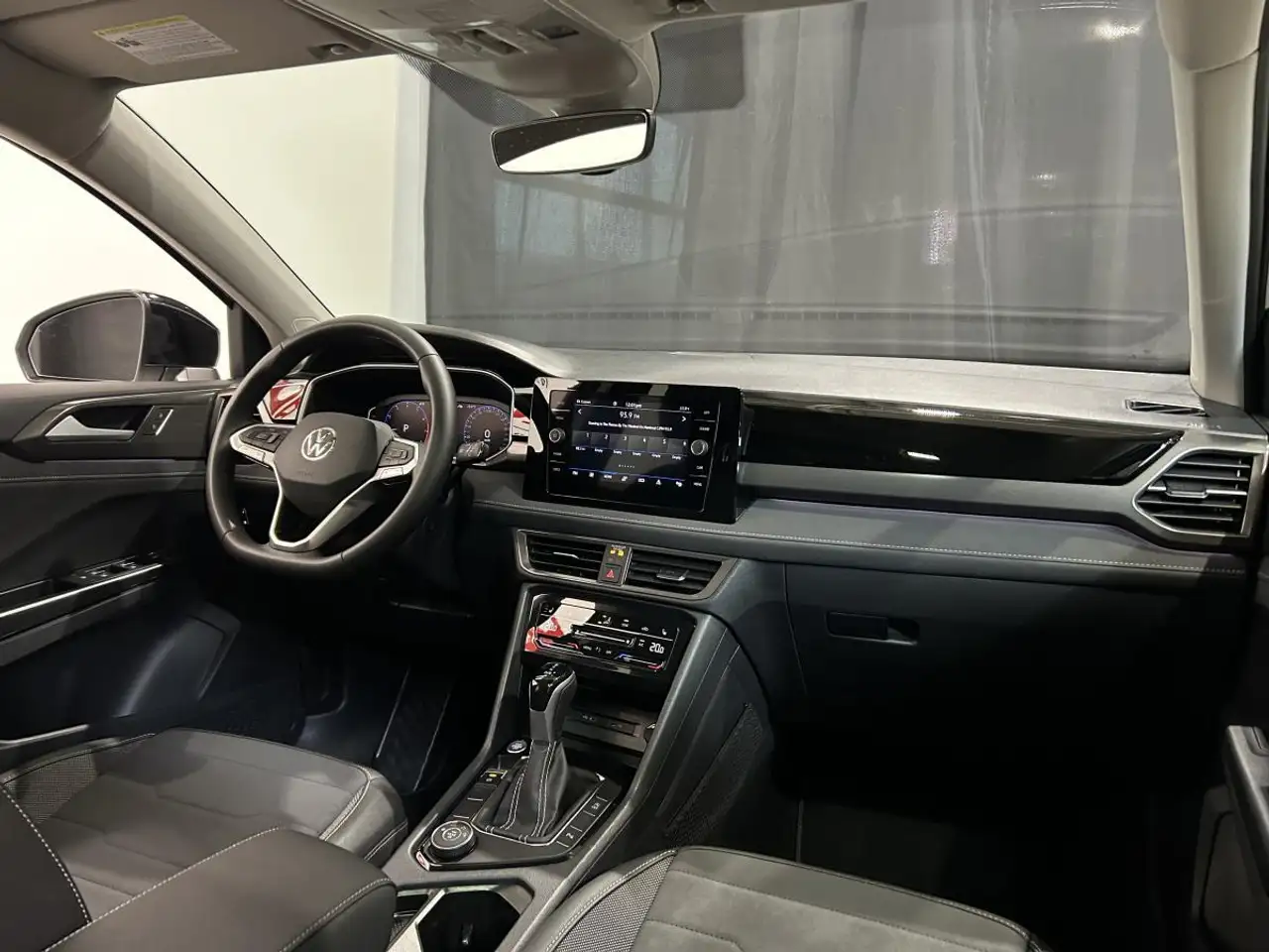 Volkswagen Taos снимка Volkswagen Taos