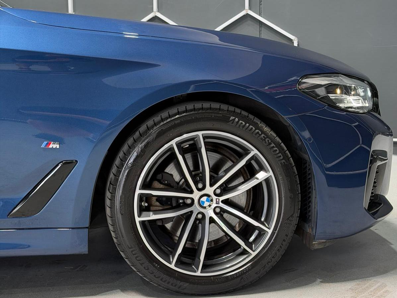 BMW 520 520 d M Sport — photo 10