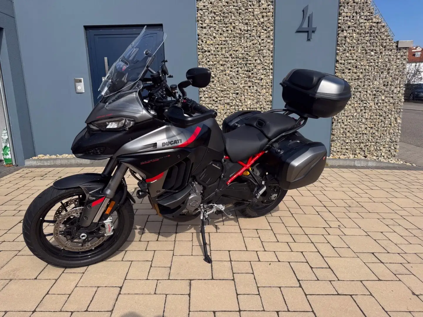 Ducati Multistrada V4 S Grand Tour Gri - 2