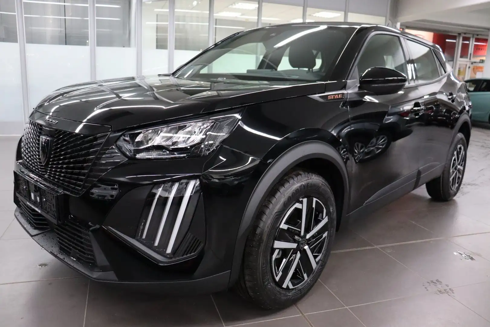 Peugeot 2008 1.2 PureTech Style SHZ LED PDC Carpl.SOFORT Чорний - 1