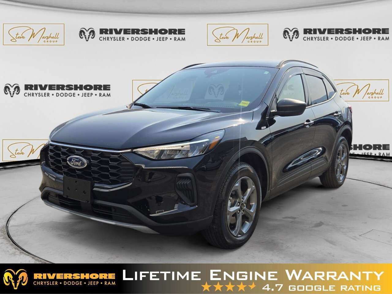 2026 Ford Escape ST-LINE // AWD // SPORT APPERANCE PKG // LOW KMS