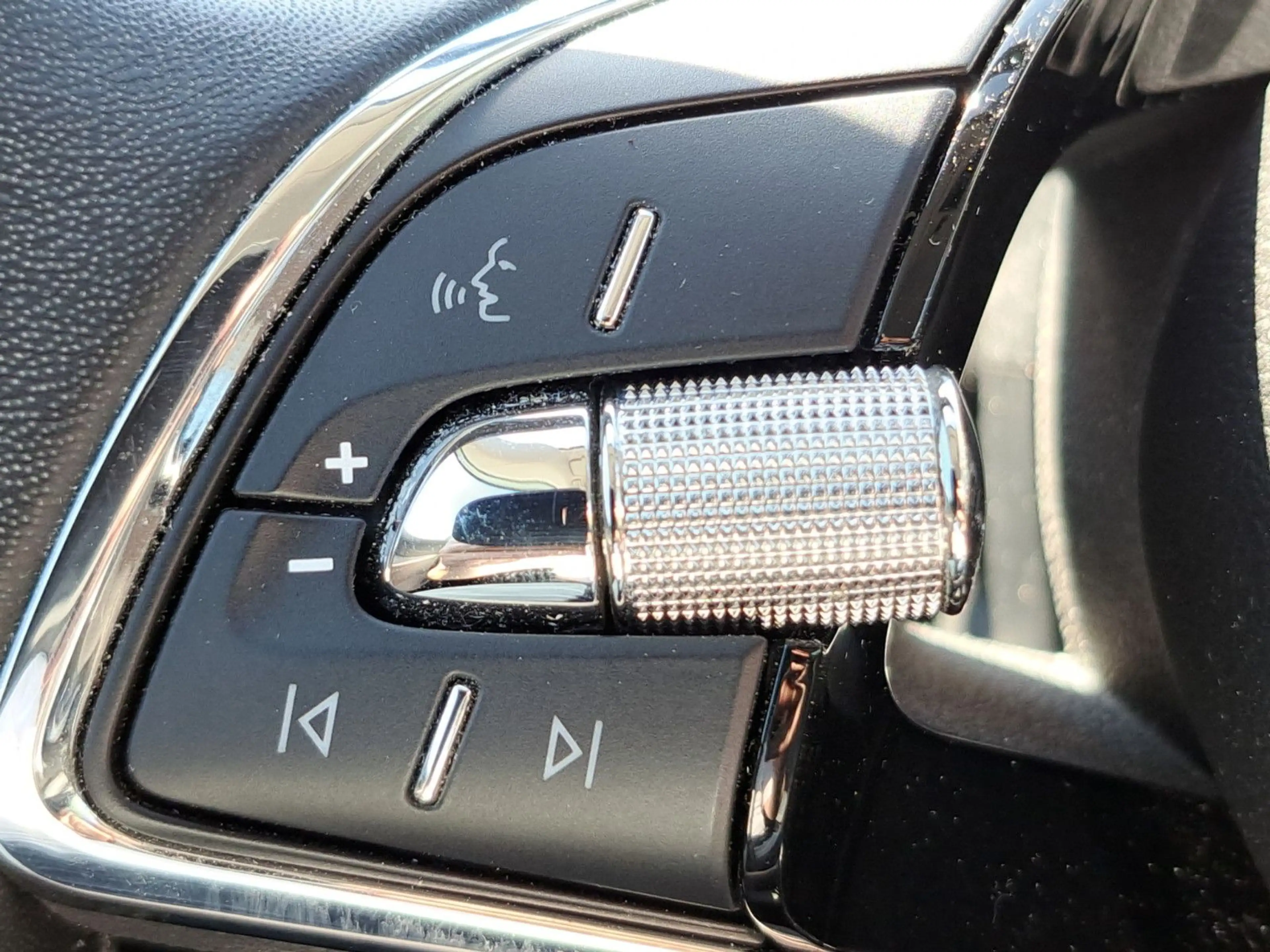 Skoda Enyaq 60 Loft Navi Klima SHZ PDC Kamera — photo 19