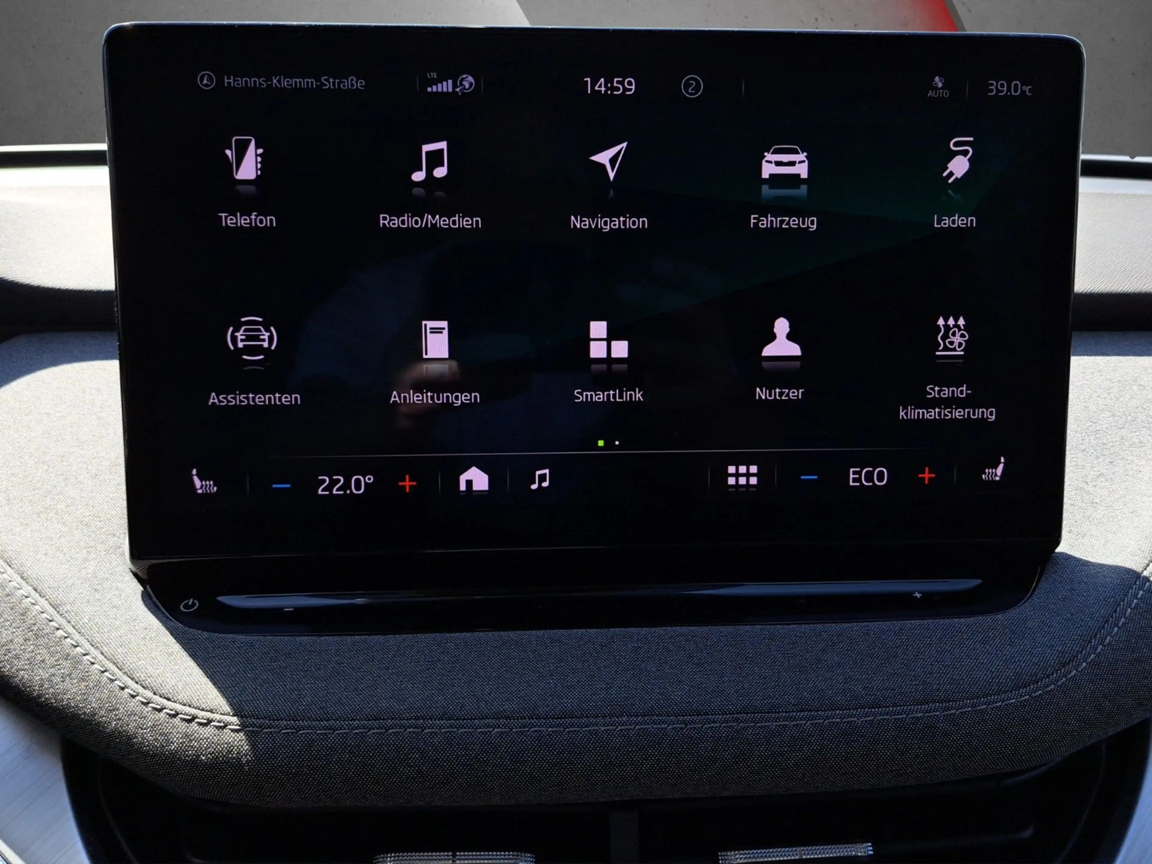 Skoda Enyaq 60 Loft Navi Klima SHZ PDC Kamera — photo 15